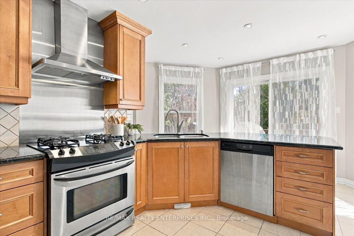 Photo 12 of 6575 Montevideo Road, Mississauga, Meadowvale — HOMEH