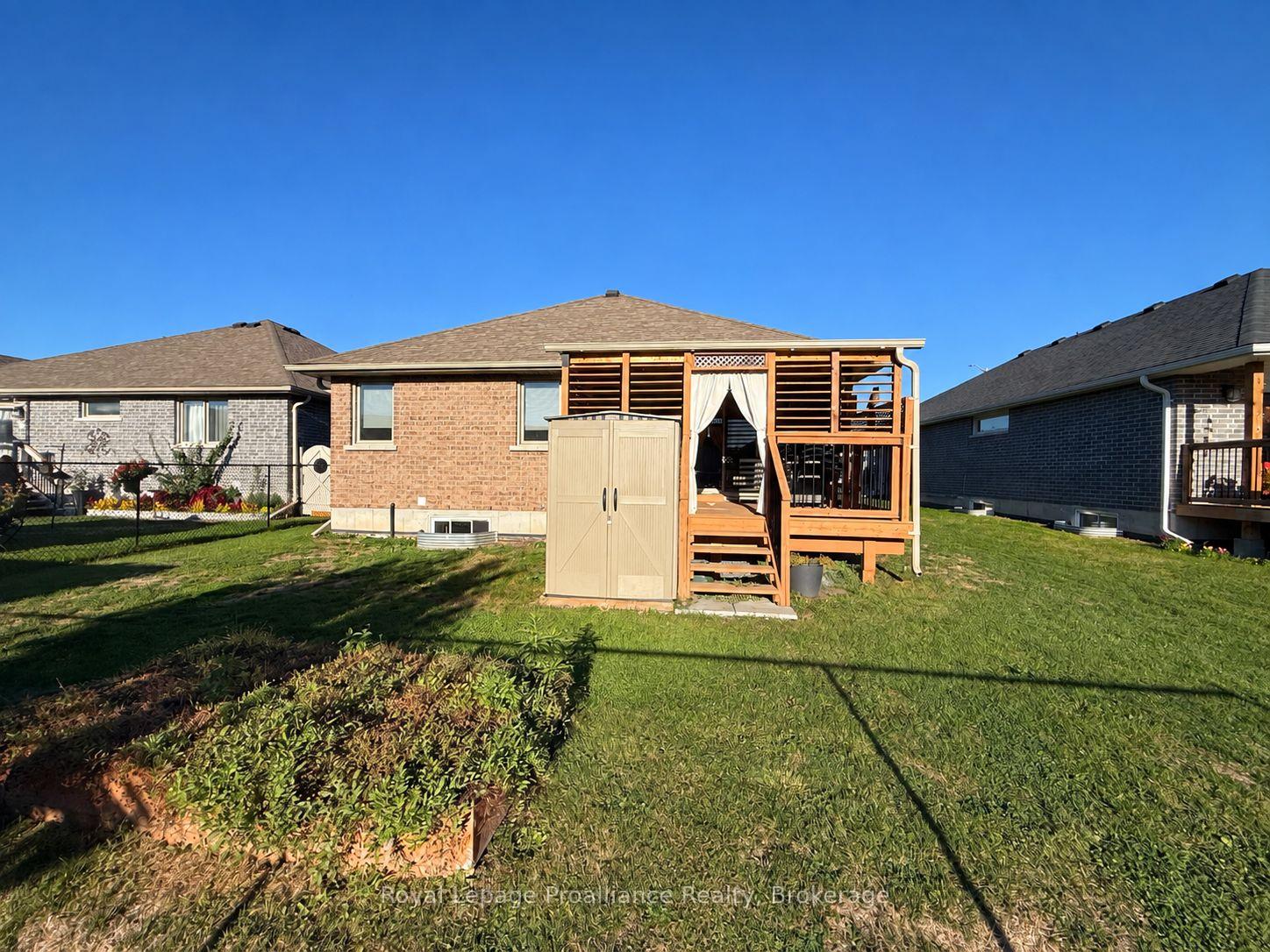 Photo 2 of 38 Mercedes Drive, Belleville, Belleville Ward — HOMEH