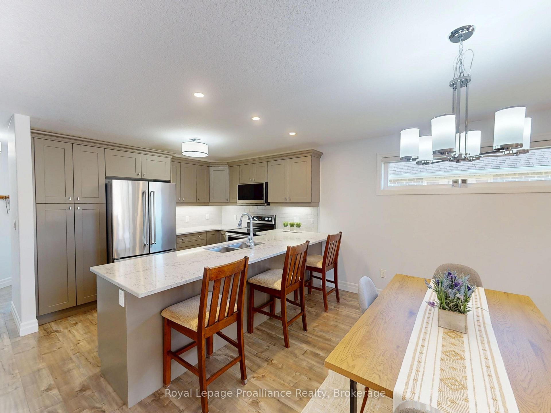 Photo 7 of 38 Mercedes Drive, Belleville, Belleville Ward — HOMEH