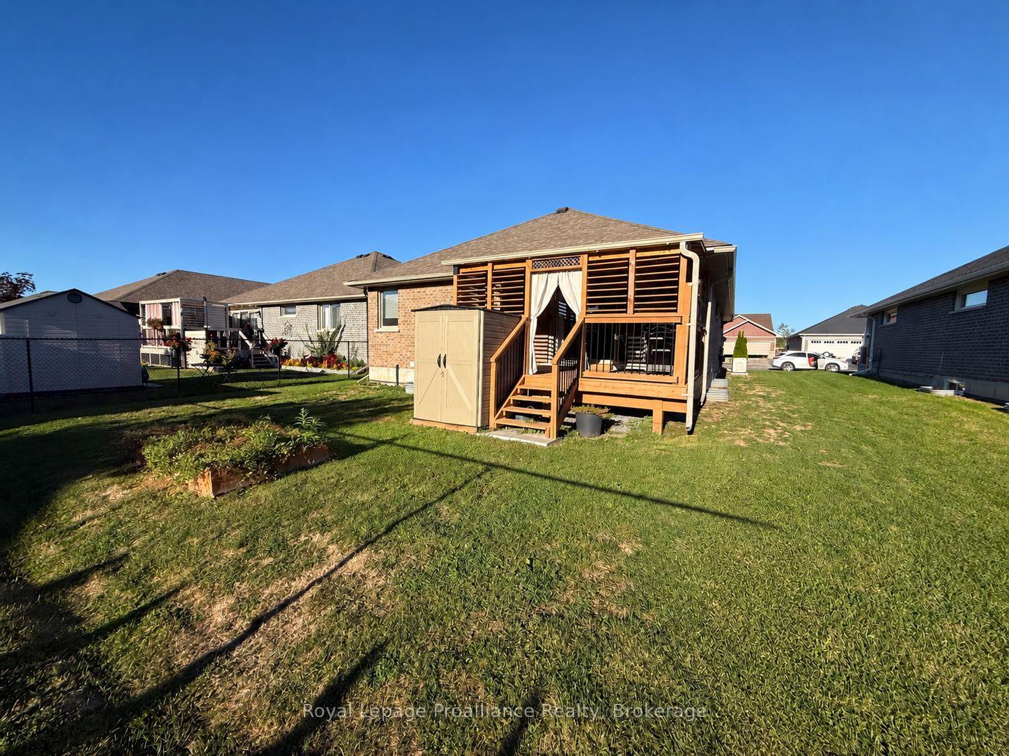 Photo 29 of 38 Mercedes Drive, Belleville, Belleville Ward — HOMEH