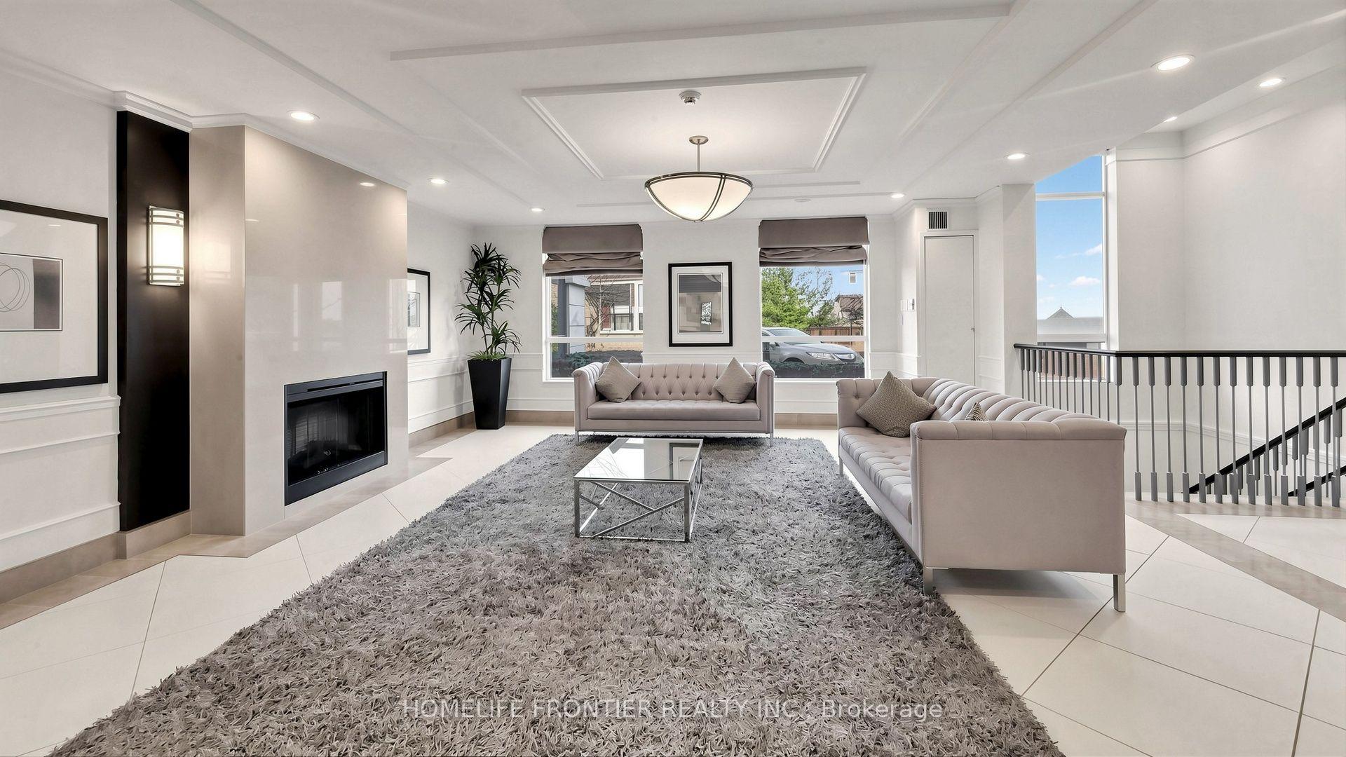 Photo 3 of Unit 108, 20 North Park Road, Vaughan, Beverley Glen — HOMEH
