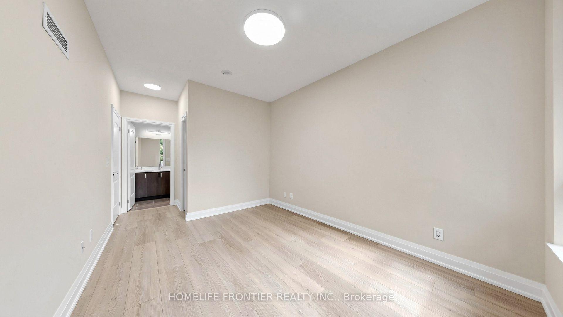 Photo 13 of Unit 108, 20 North Park Road, Vaughan, Beverley Glen — HOMEH
