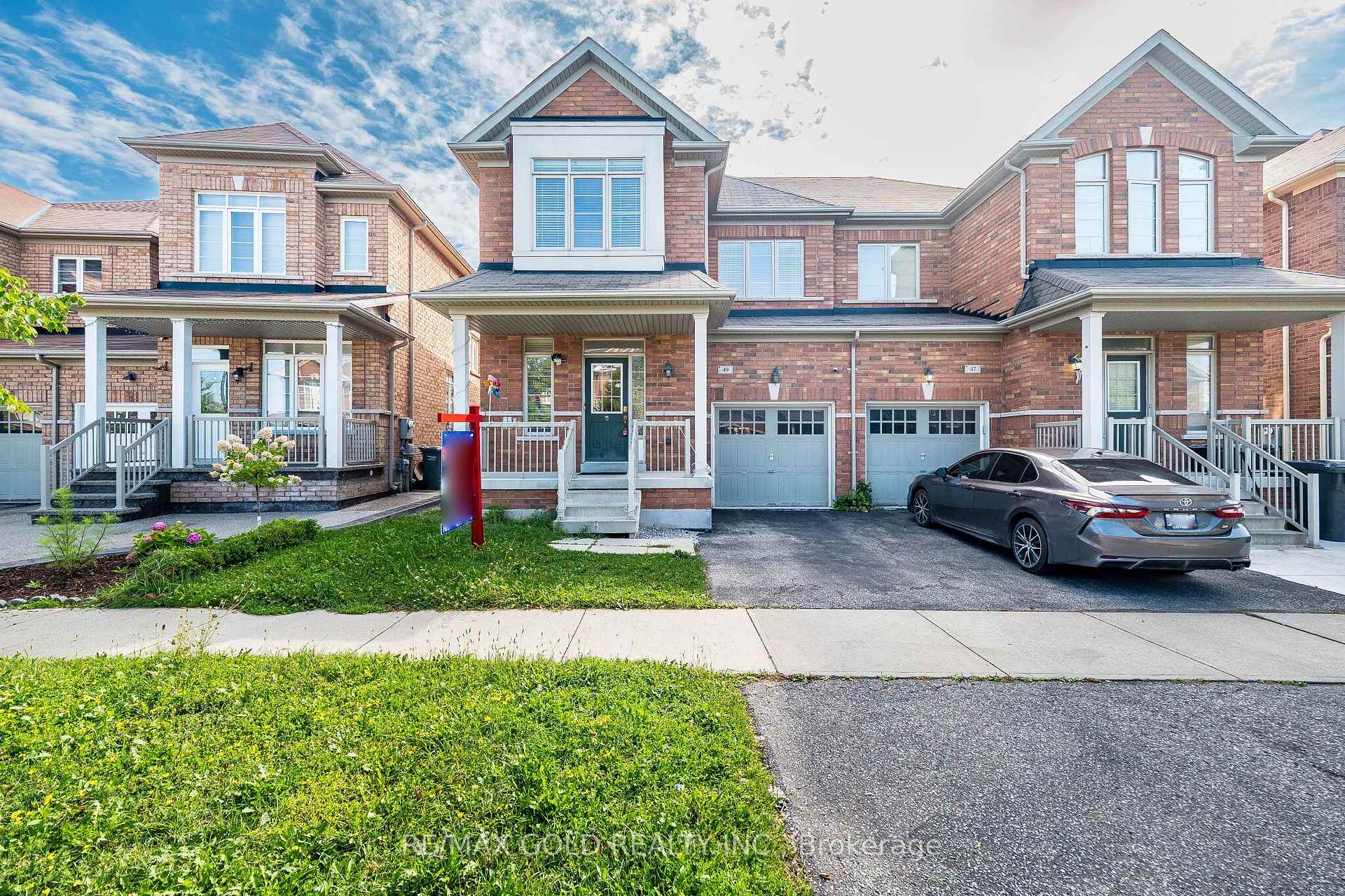Photo 1 of 49 Baby Pointe Trail, Brampton, Northwest Brampton — HOMEH