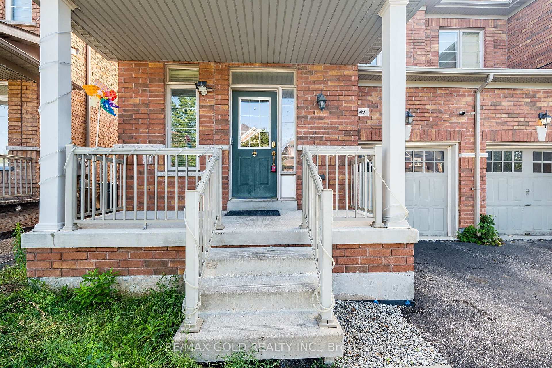 Photo 4 of 49 Baby Pointe Trail, Brampton, Northwest Brampton — HOMEH