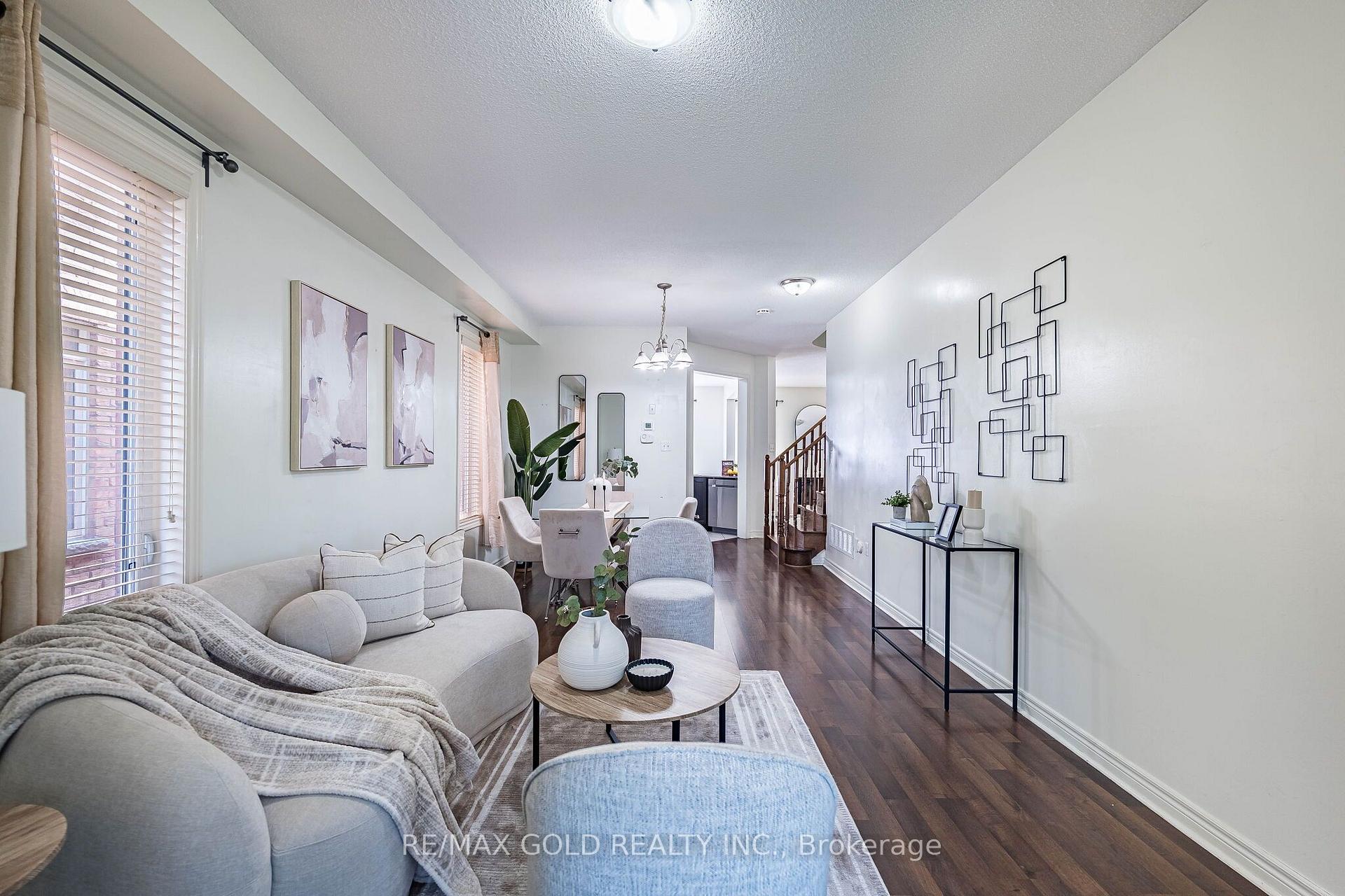 Photo 8 of 49 Baby Pointe Trail, Brampton, Northwest Brampton — HOMEH