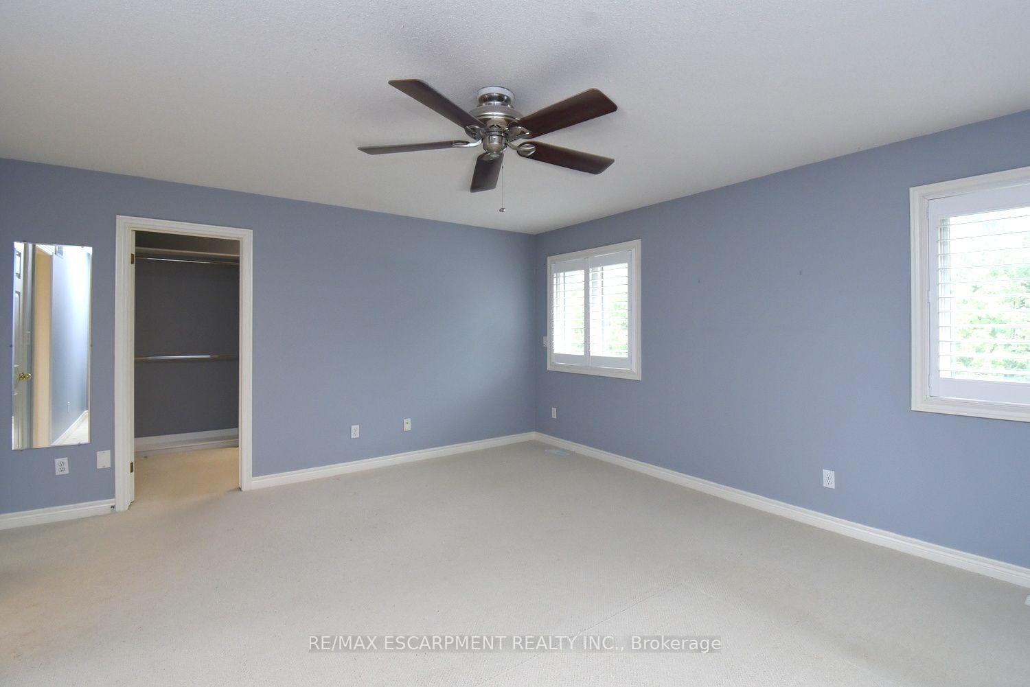 Photo 25 of 715 Bateman Court, Burlington, LaSalle — HOMEH