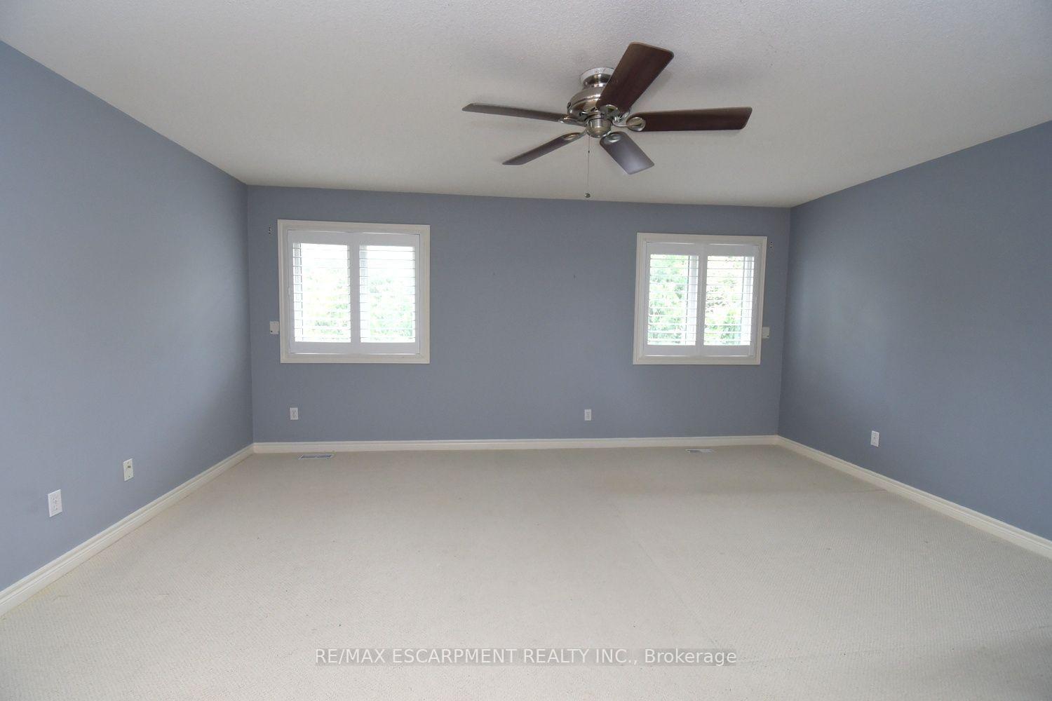 Photo 26 of 715 Bateman Court, Burlington, LaSalle — HOMEH