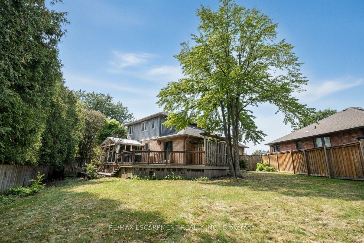Photo 41 of 715 Bateman Court, Burlington, LaSalle — HOMEH