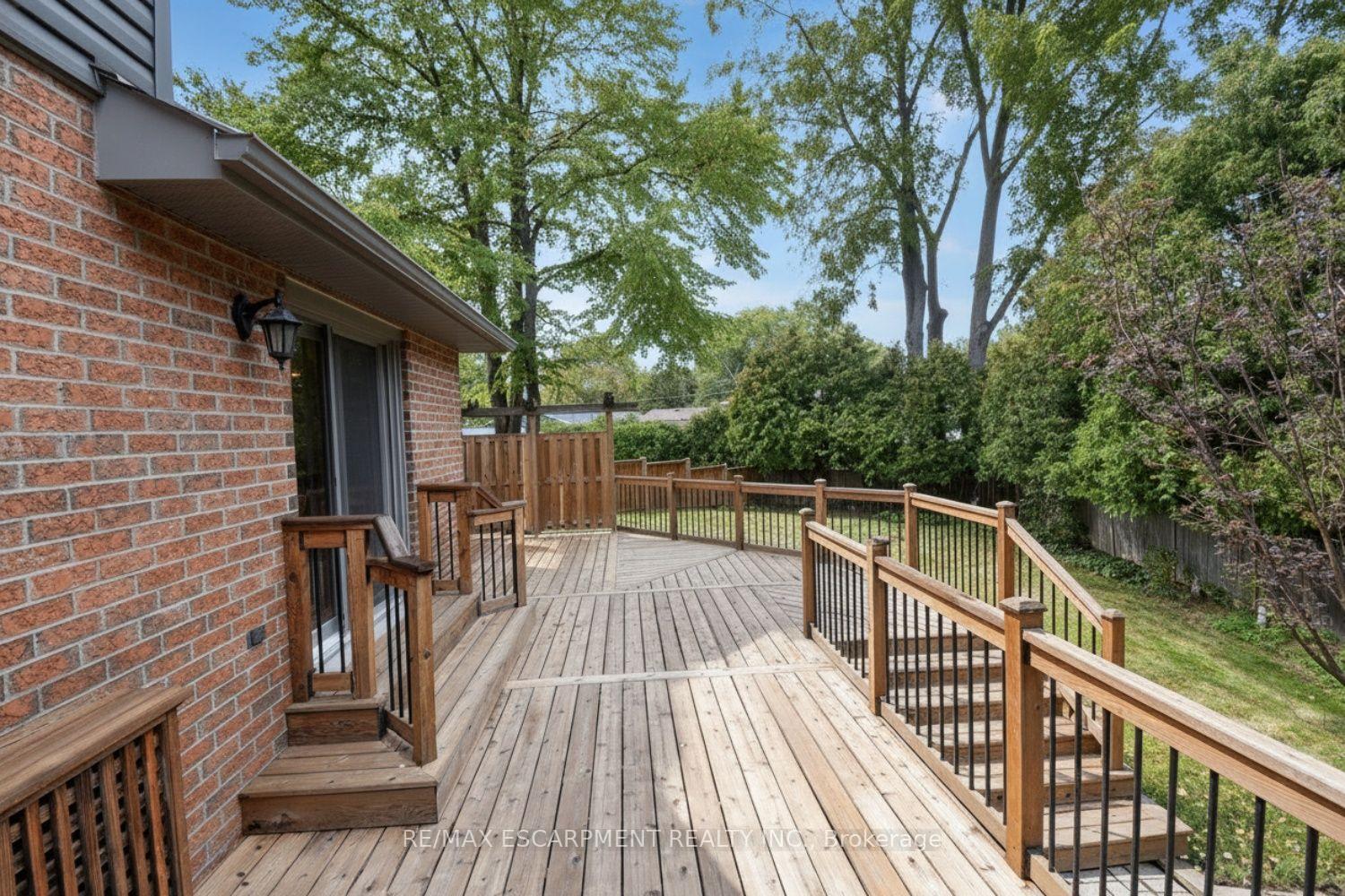 Photo 47 of 715 Bateman Court, Burlington, LaSalle — HOMEH