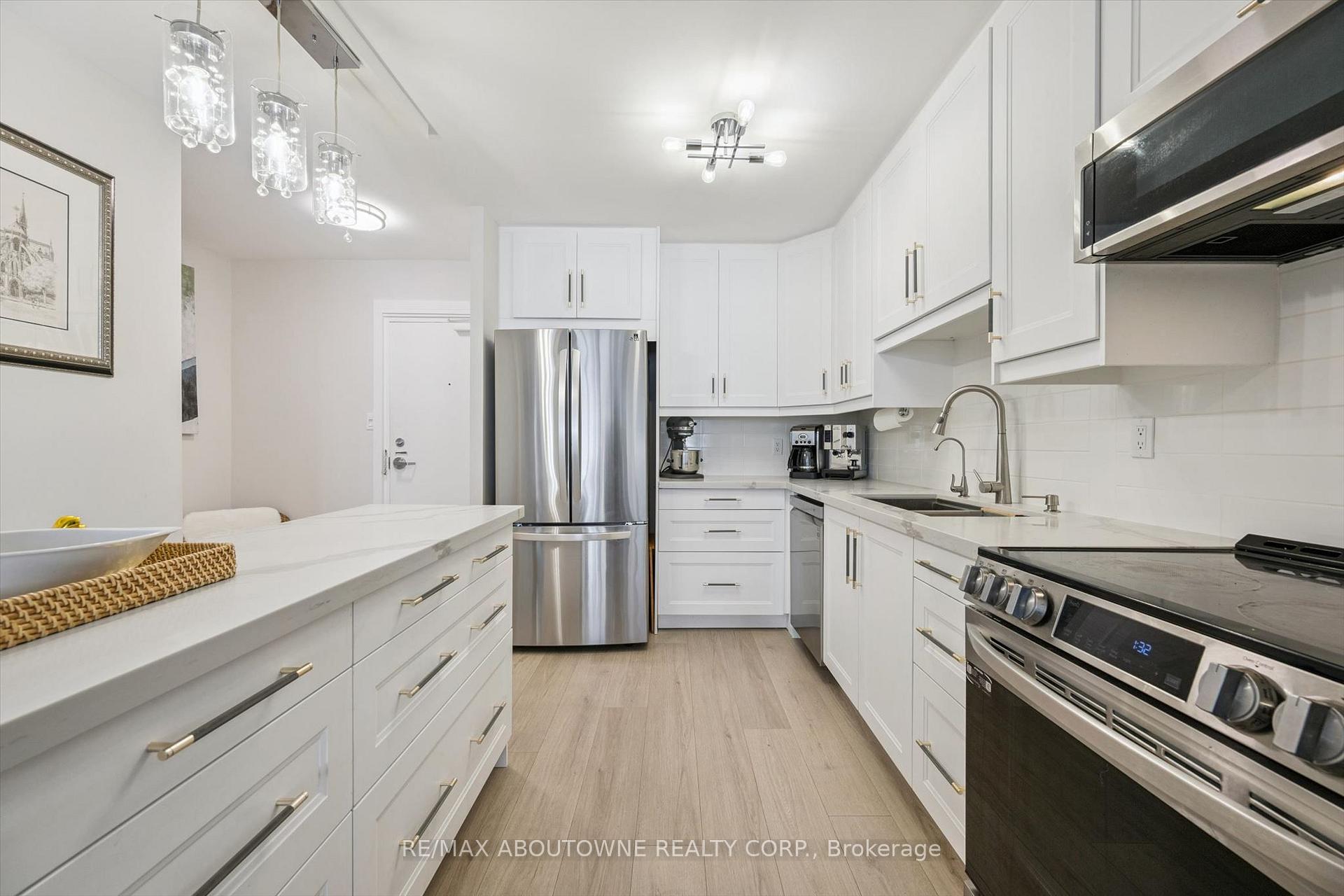 Photo 6 of Unit 1006, 81 Millside Drive, Milton, Old Milton — HOMEH