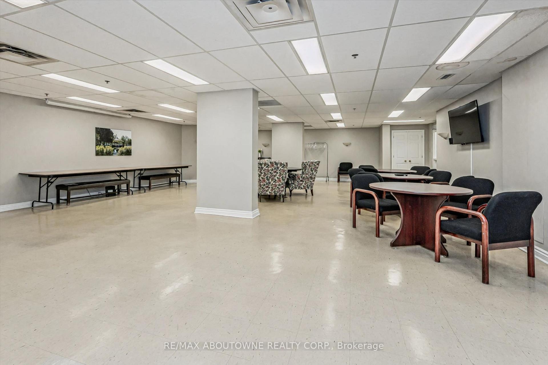 Photo 23 of Unit 1006, 81 Millside Drive, Milton, Old Milton — HOMEH