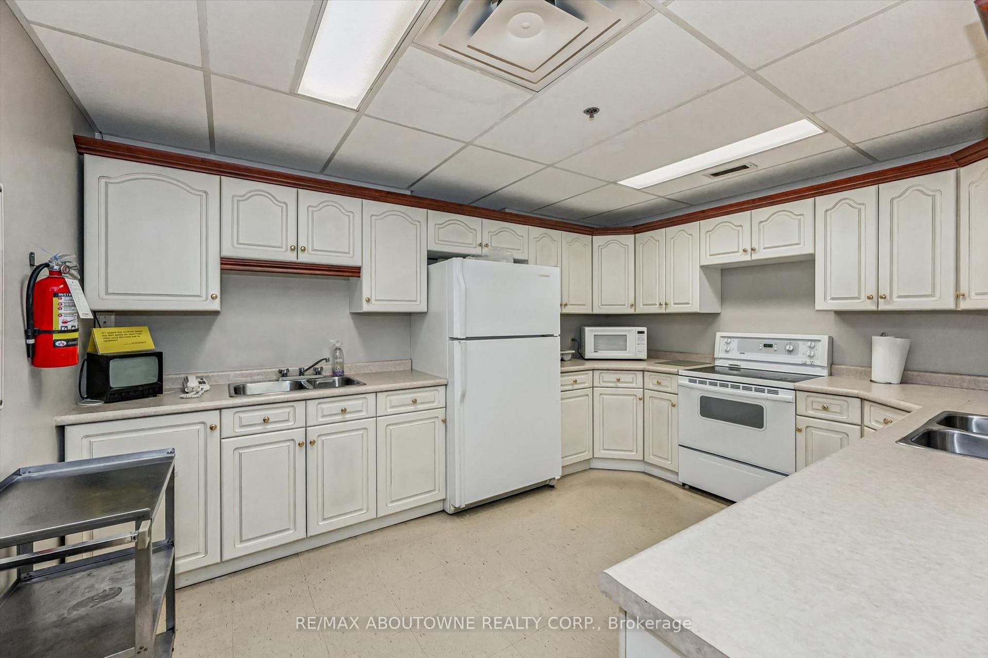 Photo 25 of Unit 1006, 81 Millside Drive, Milton, Old Milton — HOMEH