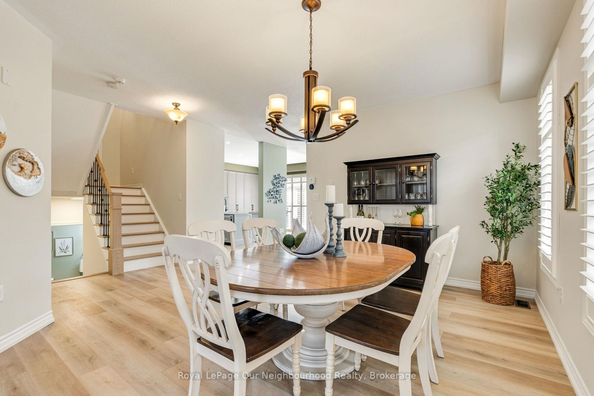 Photo 5 of 38 Worden Drive, Clarington, Courtice — HOMEH