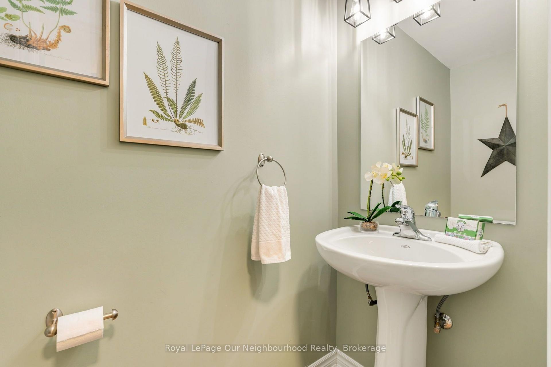 Photo 17 of 38 Worden Drive, Clarington, Courtice — HOMEH
