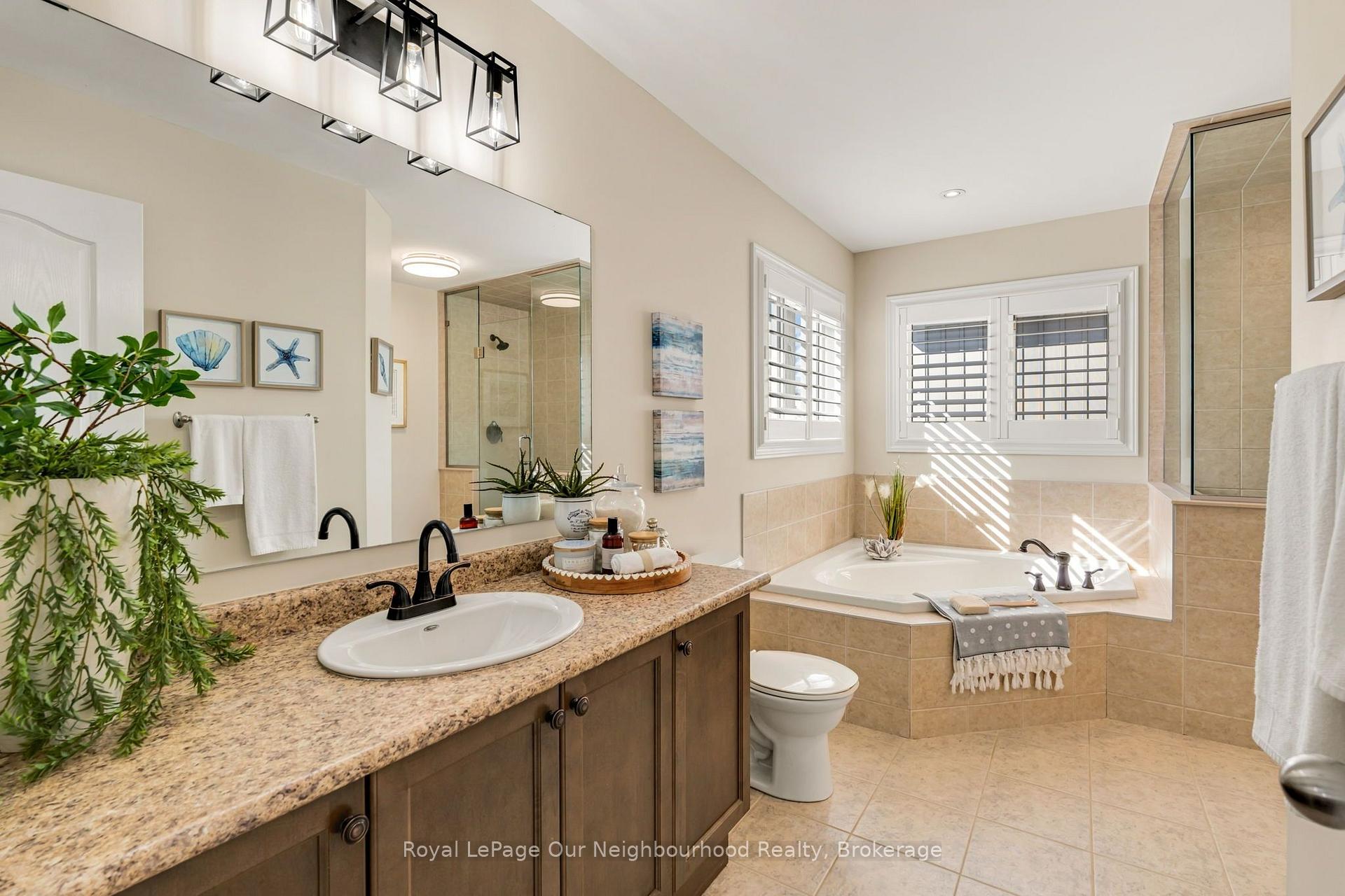 Photo 23 of 38 Worden Drive, Clarington, Courtice — HOMEH