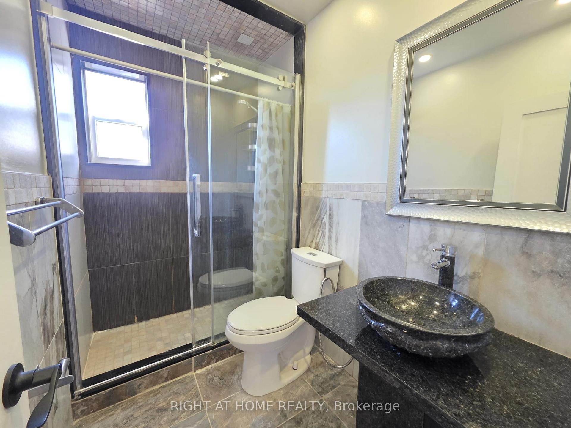 Photo 7 of 274 Mcconvey Drive, Richmond Hill, Crosby — HOMEH