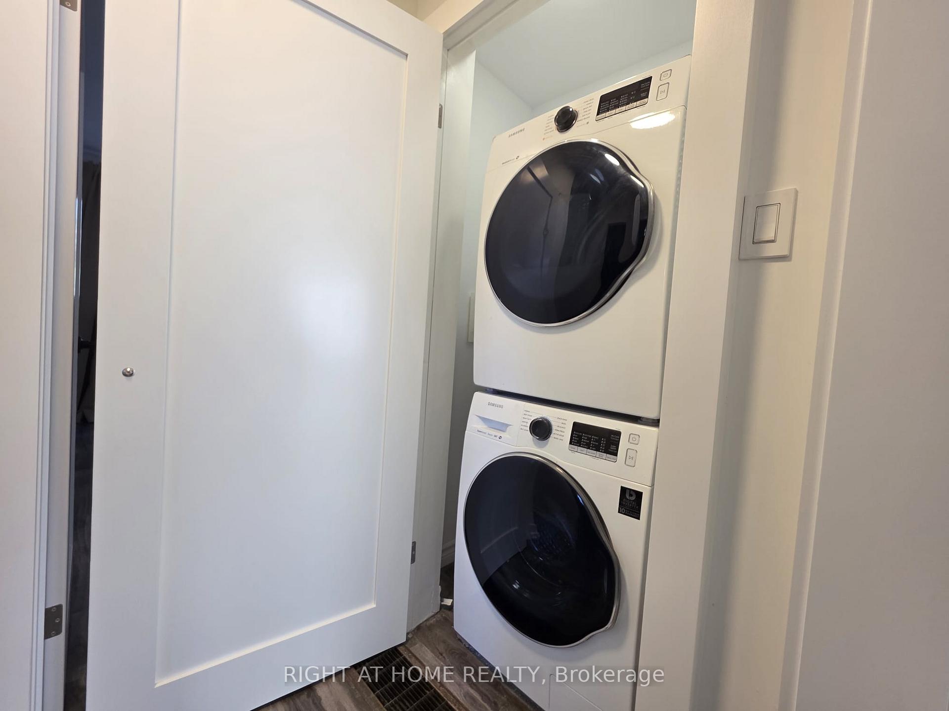 Photo 9 of 274 Mcconvey Drive, Richmond Hill, Crosby — HOMEH