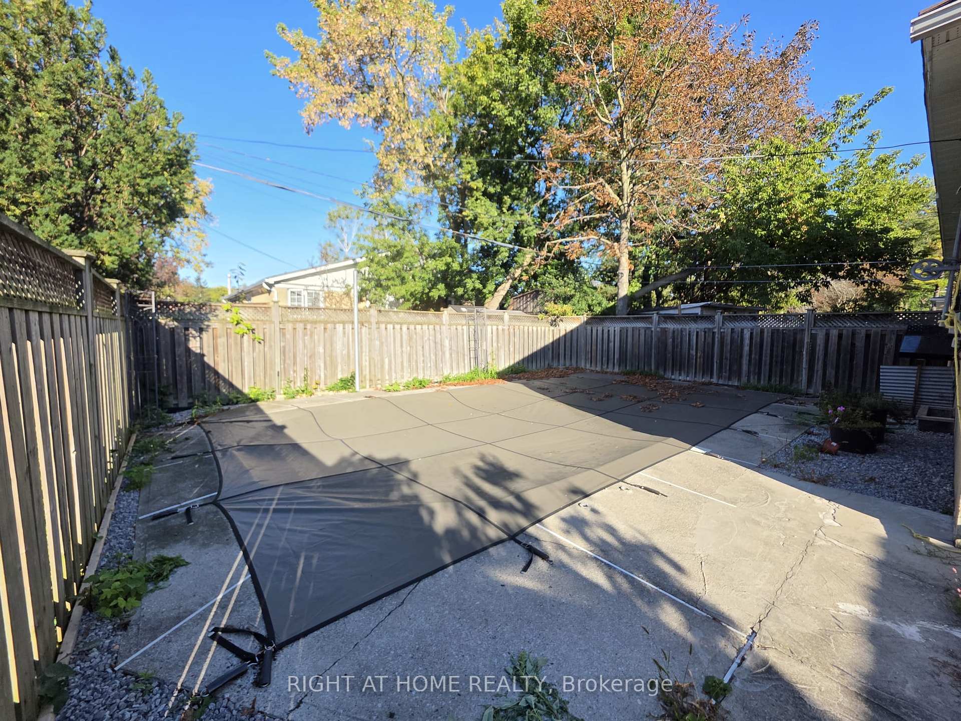 Photo 10 of 274 Mcconvey Drive, Richmond Hill, Crosby — HOMEH