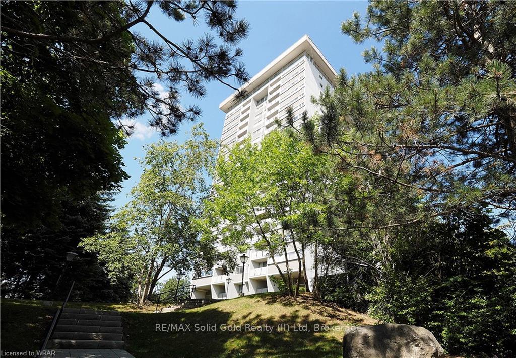 Photo of Unit 1105, 375 King Street N