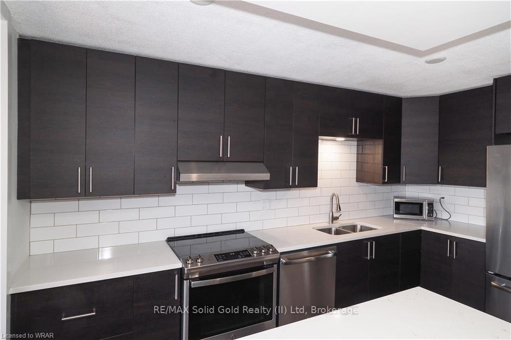 Photo 17 of Unit 1105, 375 King Street N, Waterloo, Lakeshore Village — HOMEH