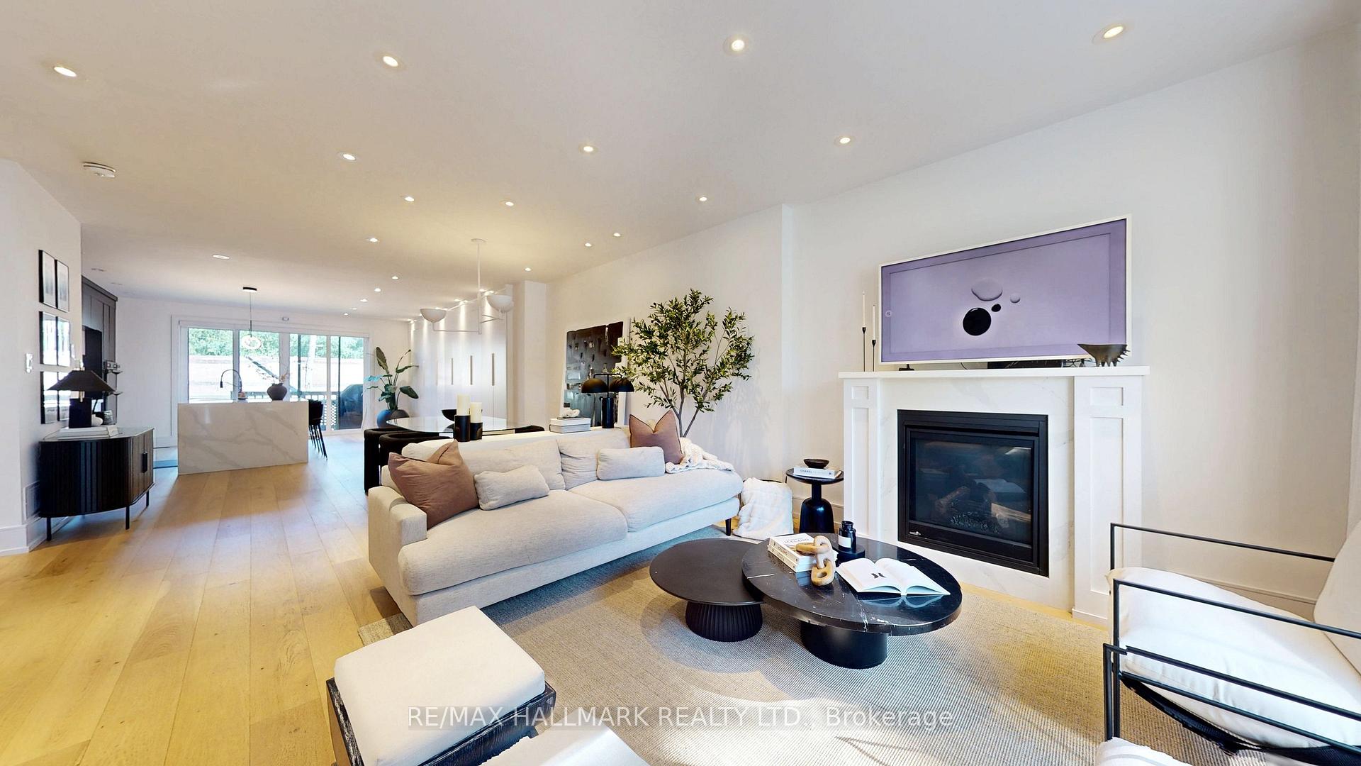 Photo 6 of 33 Kimberley Avenue, Toronto, East End-Danforth — HOMEH