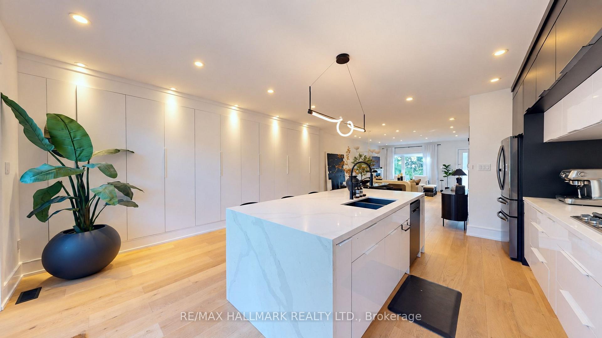Photo 13 of 33 Kimberley Avenue, Toronto, East End-Danforth — HOMEH