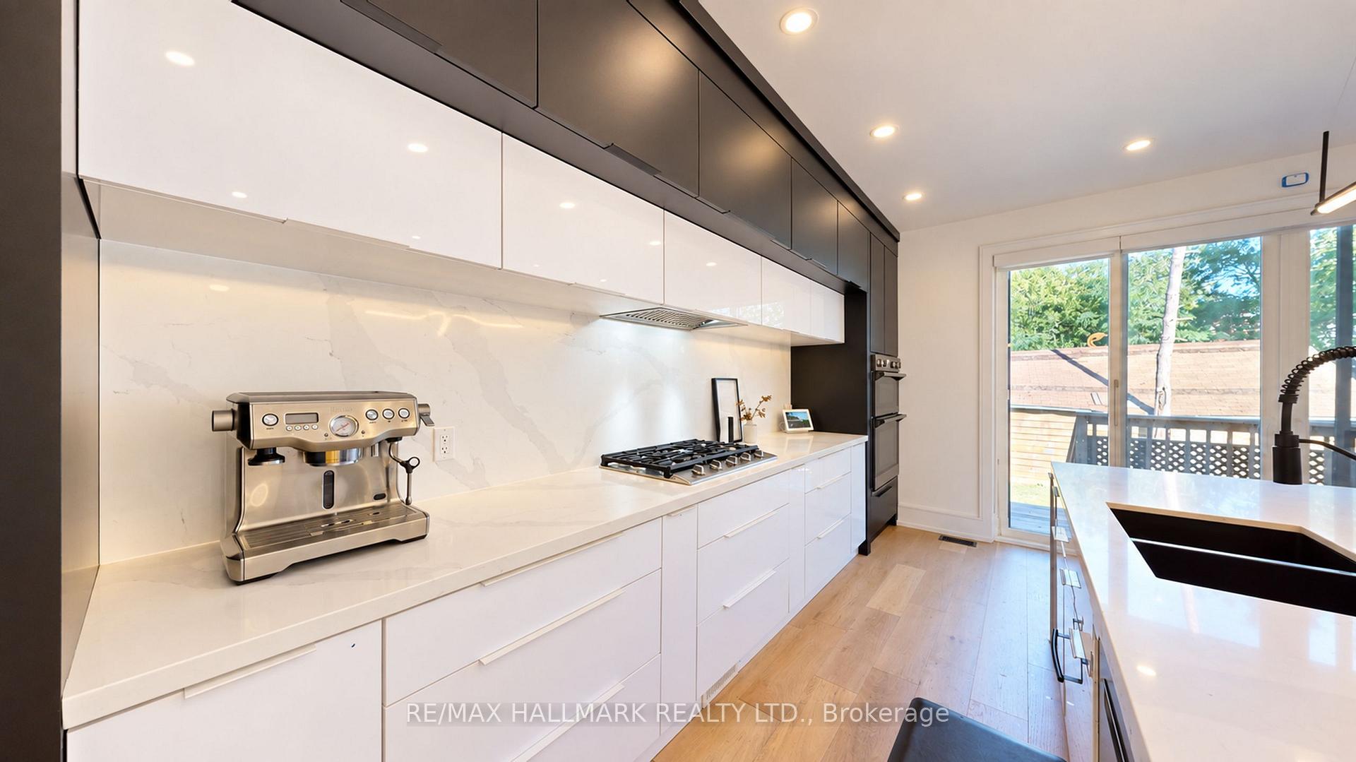 Photo 14 of 33 Kimberley Avenue, Toronto, East End-Danforth — HOMEH