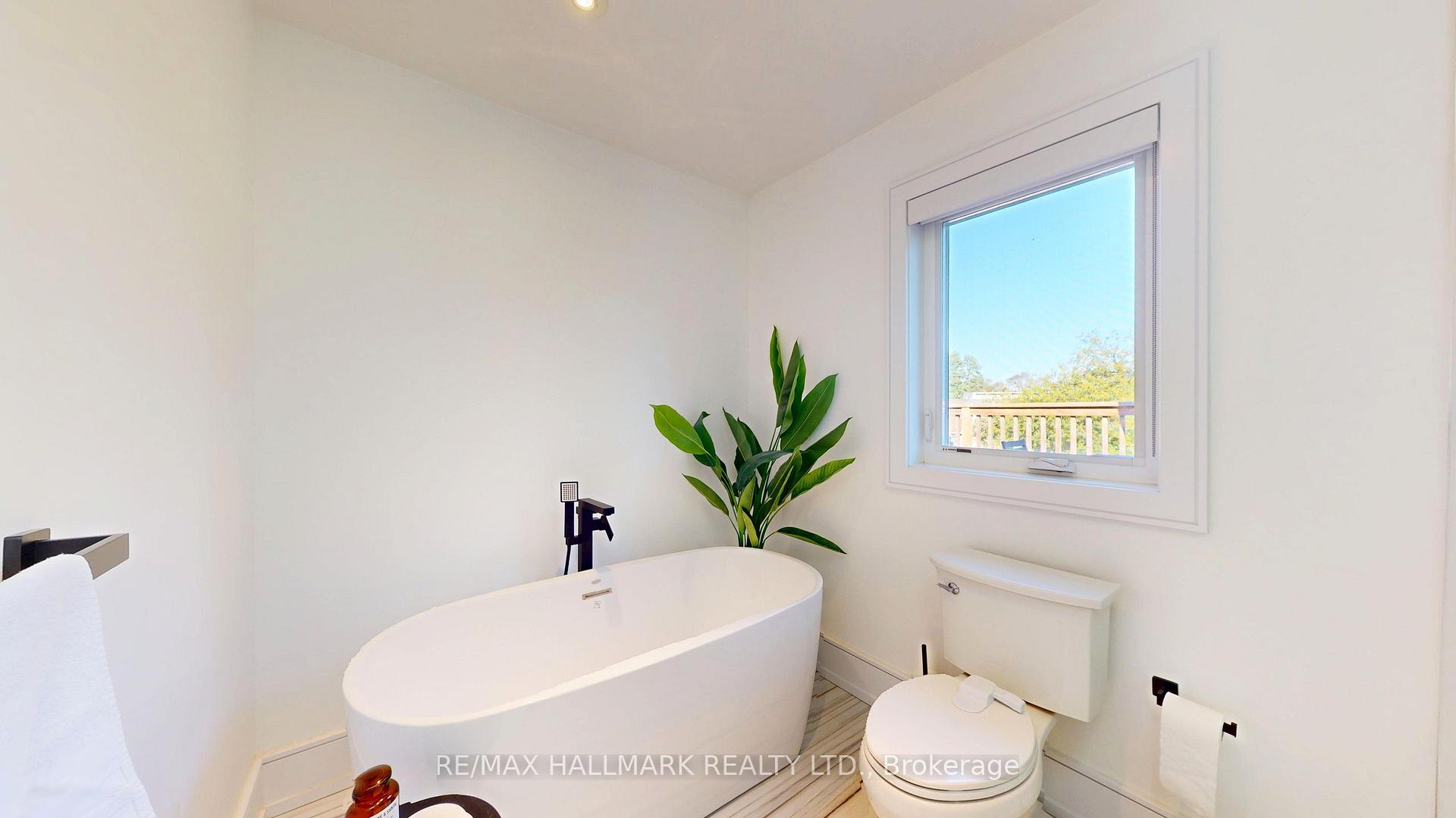 Photo 21 of 33 Kimberley Avenue, Toronto, East End-Danforth — HOMEH