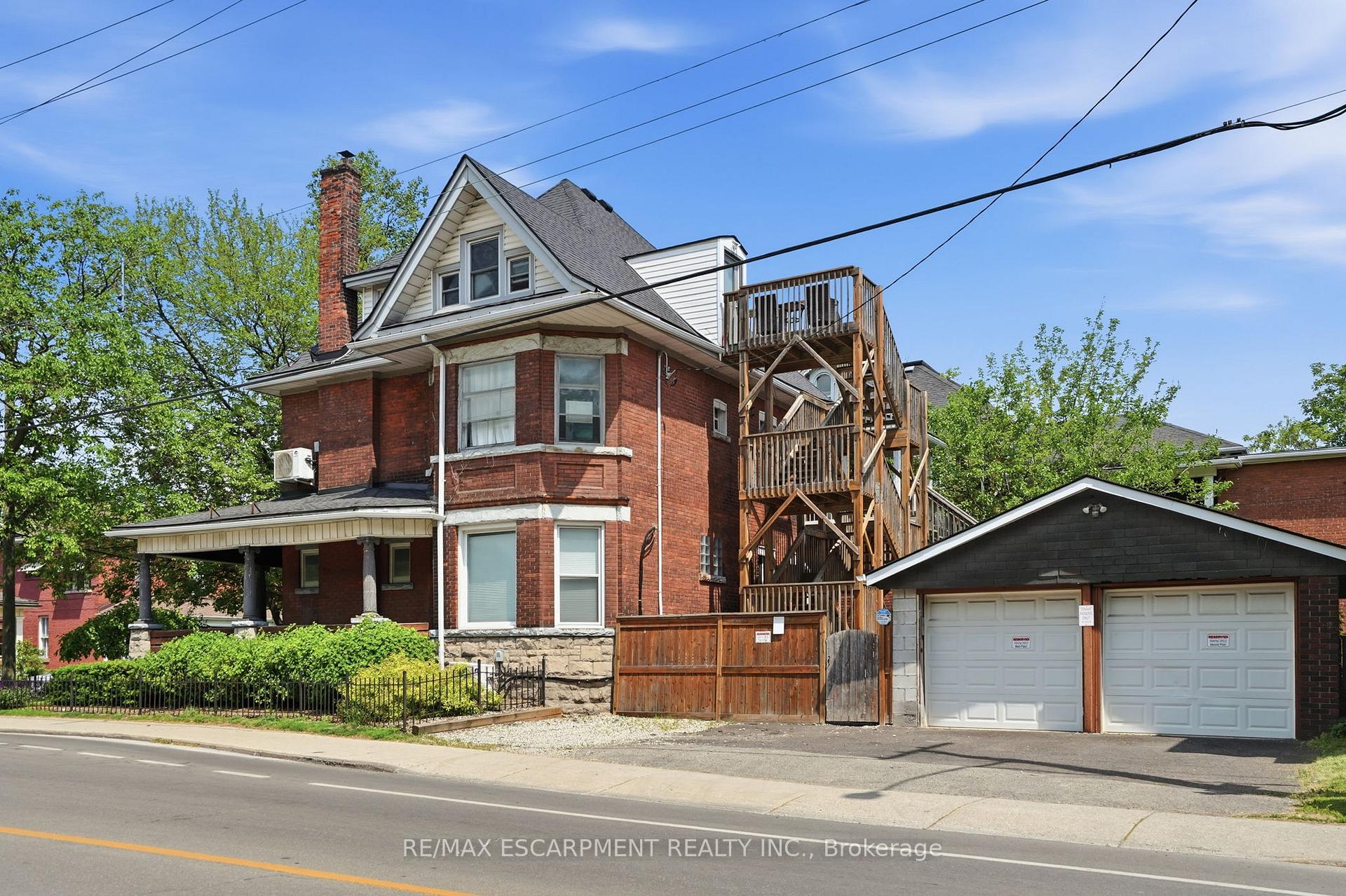 Photo 4 of 147 Emerald Street S, Hamilton, Stinson — HOMEH
