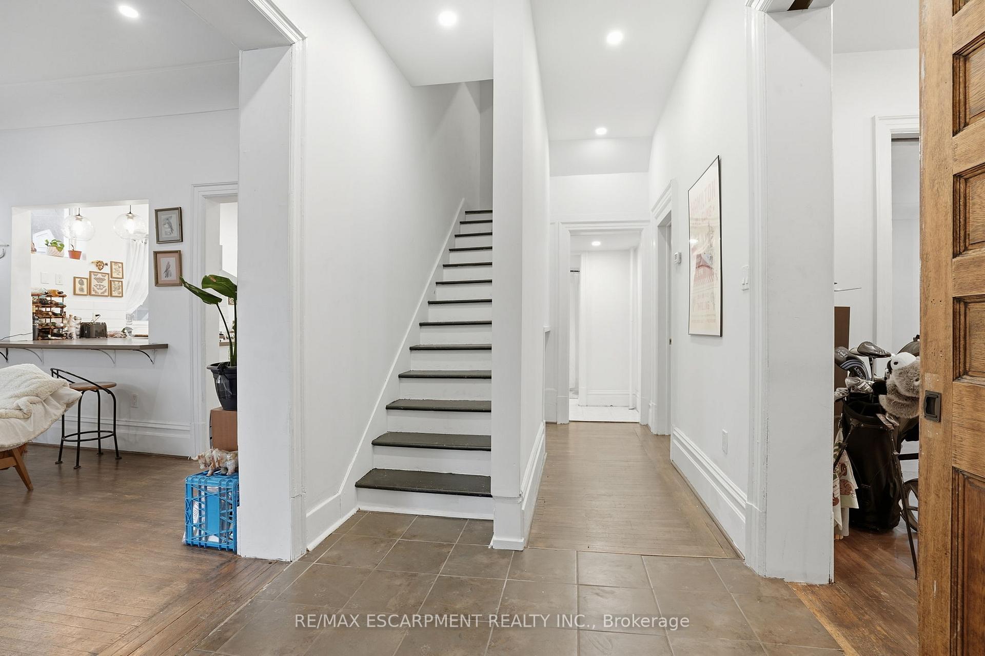 Photo 6 of 147 Emerald Street S, Hamilton, Stinson — HOMEH