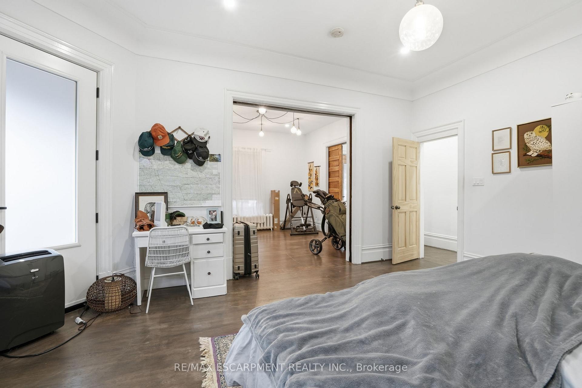 Photo 16 of 147 Emerald Street S, Hamilton, Stinson — HOMEH