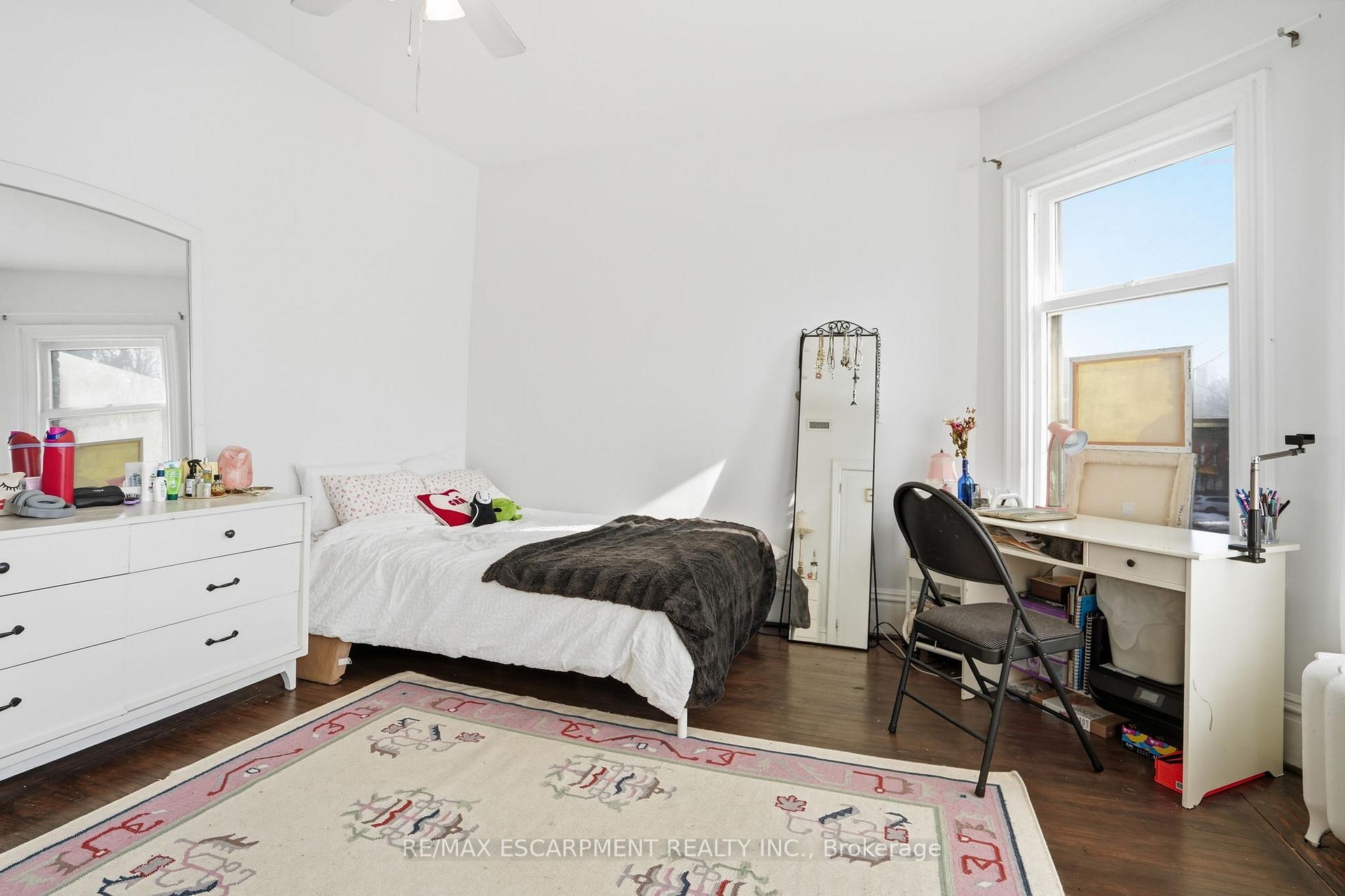 Photo 26 of 147 Emerald Street S, Hamilton, Stinson — HOMEH