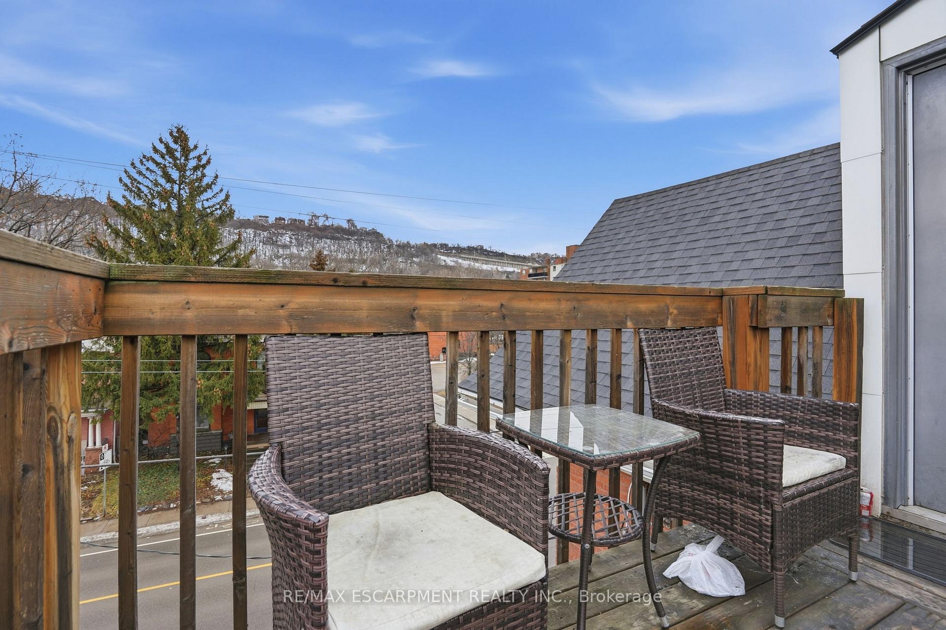 Photo 31 of 147 Emerald Street S, Hamilton, Stinson — HOMEH
