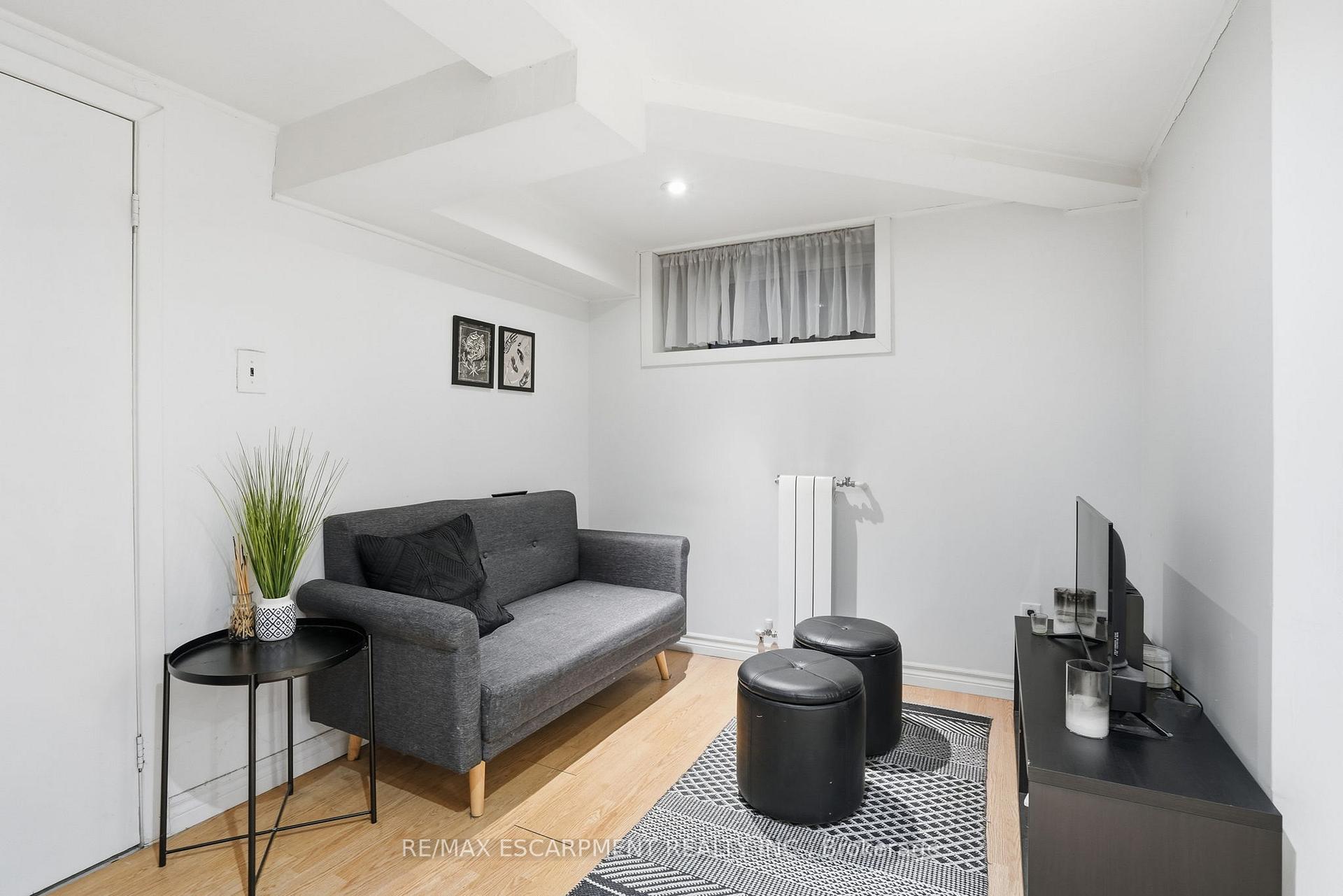 Photo 45 of 147 Emerald Street S, Hamilton, Stinson — HOMEH