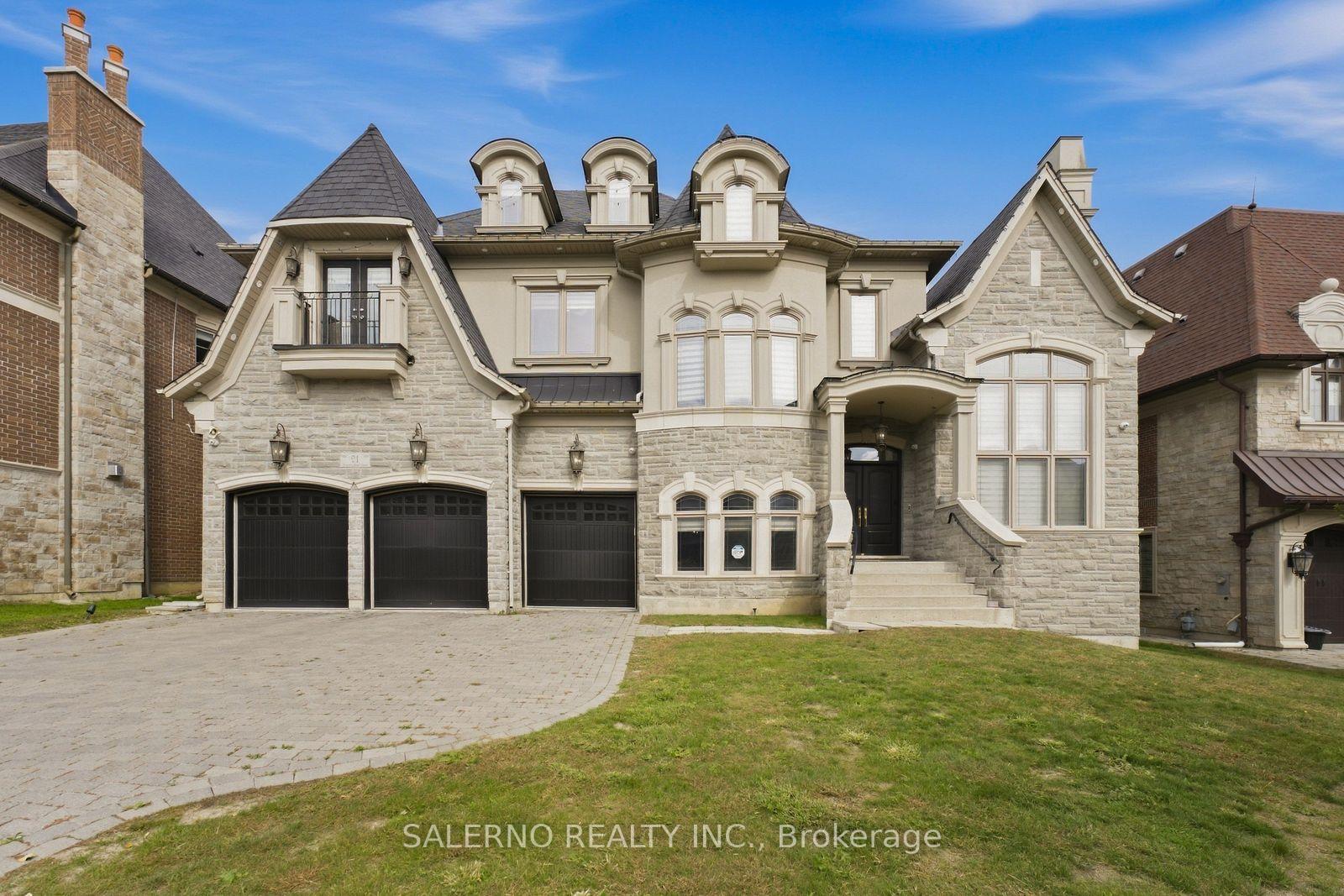 Photo 4 of 21 Autumn Wind Court, Vaughan, Kleinburg — HOMEH