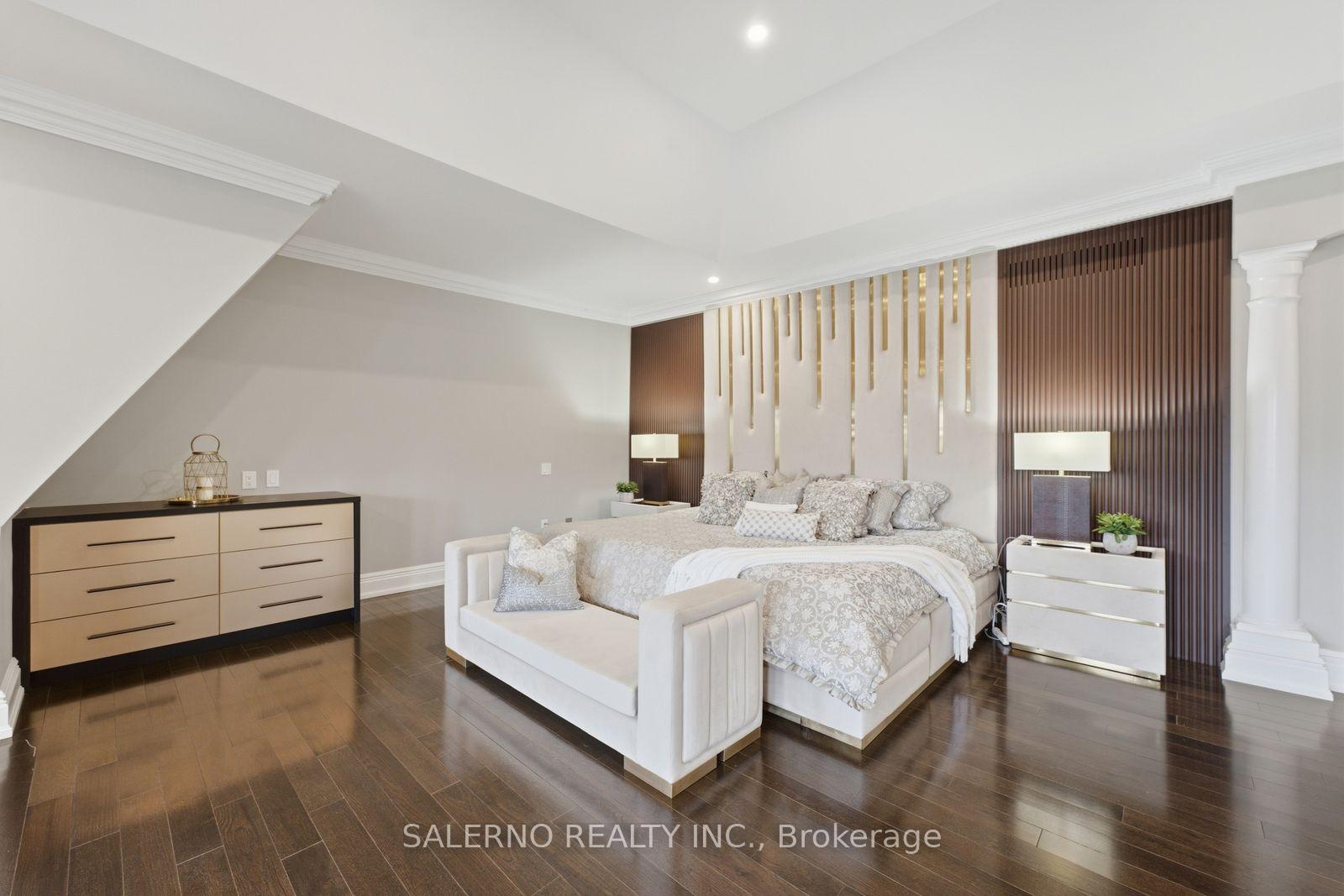 Photo 20 of 21 Autumn Wind Court, Vaughan, Kleinburg — HOMEH