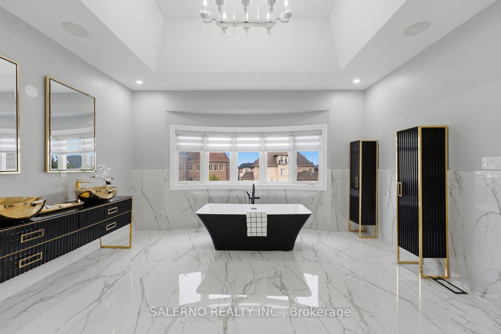 Photo 23 of 21 Autumn Wind Court, Vaughan, Kleinburg — HOMEH