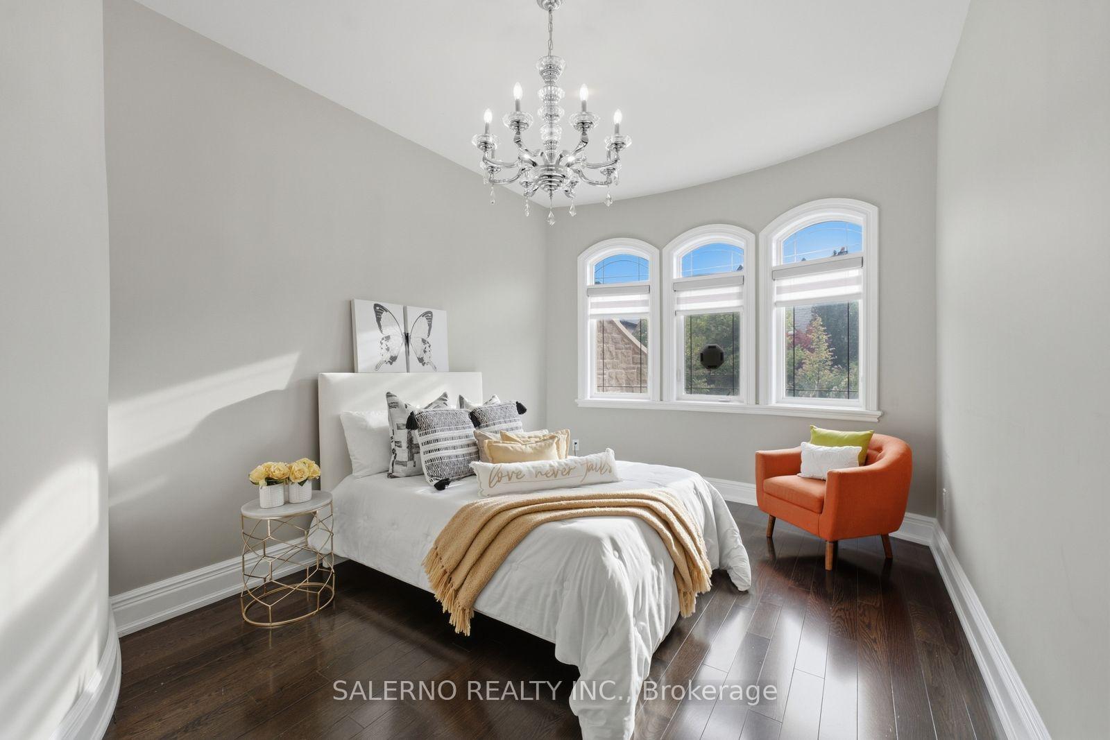 Photo 25 of 21 Autumn Wind Court, Vaughan, Kleinburg — HOMEH