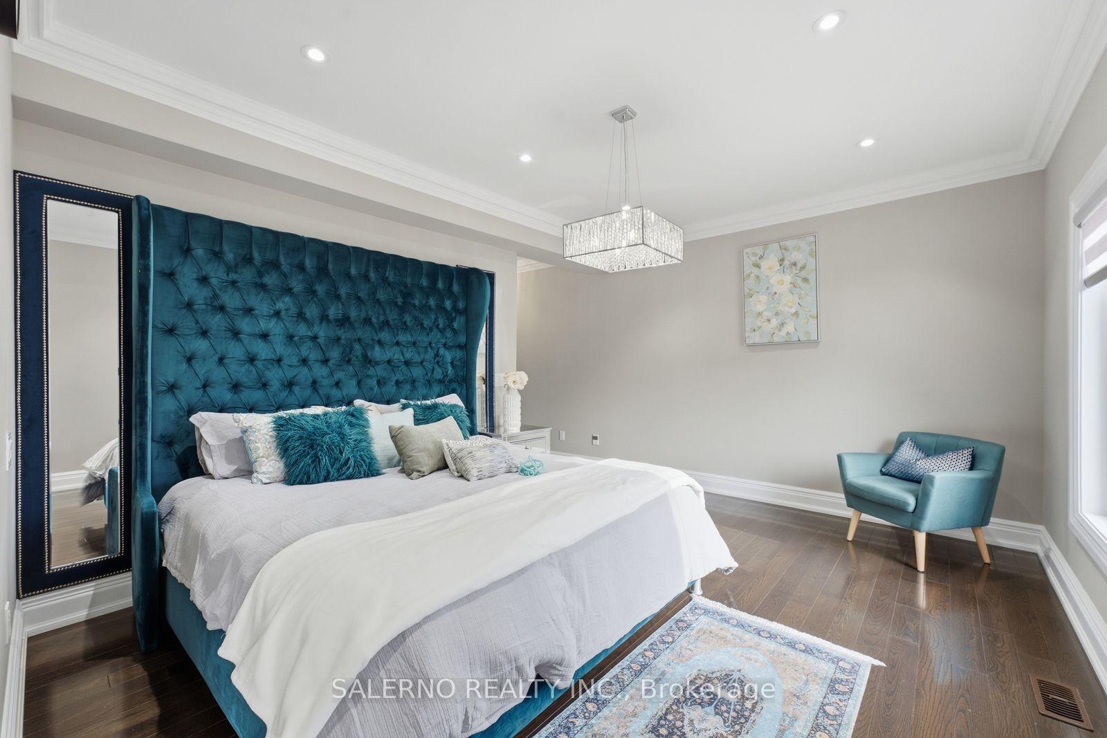 Photo 28 of 21 Autumn Wind Court, Vaughan, Kleinburg — HOMEH