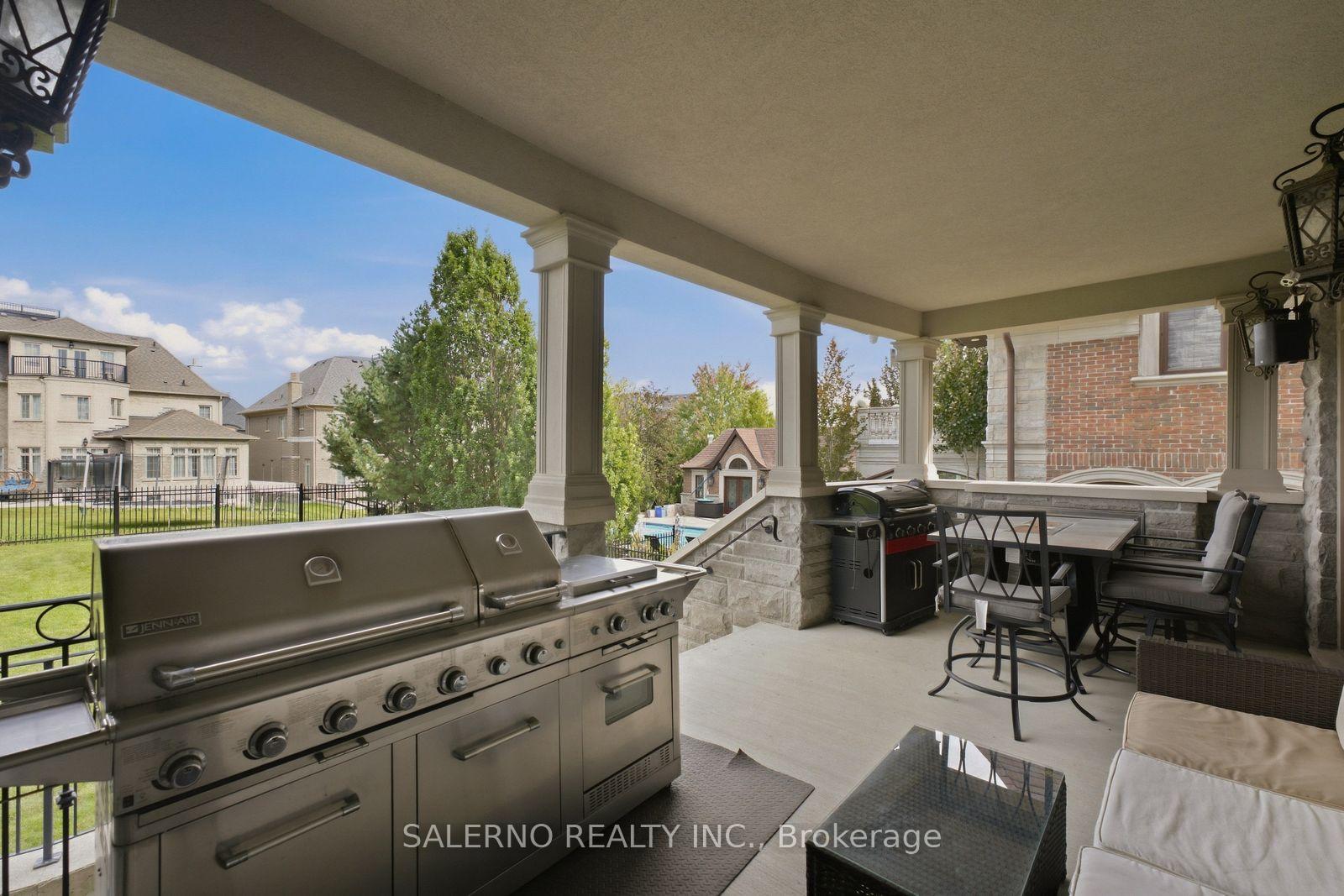 Photo 44 of 21 Autumn Wind Court, Vaughan, Kleinburg — HOMEH