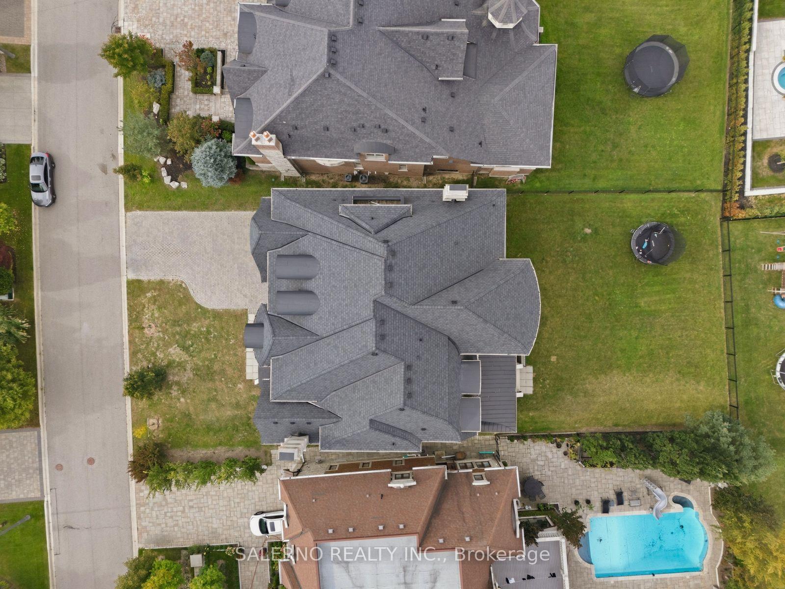 Photo 49 of 21 Autumn Wind Court, Vaughan, Kleinburg — HOMEH