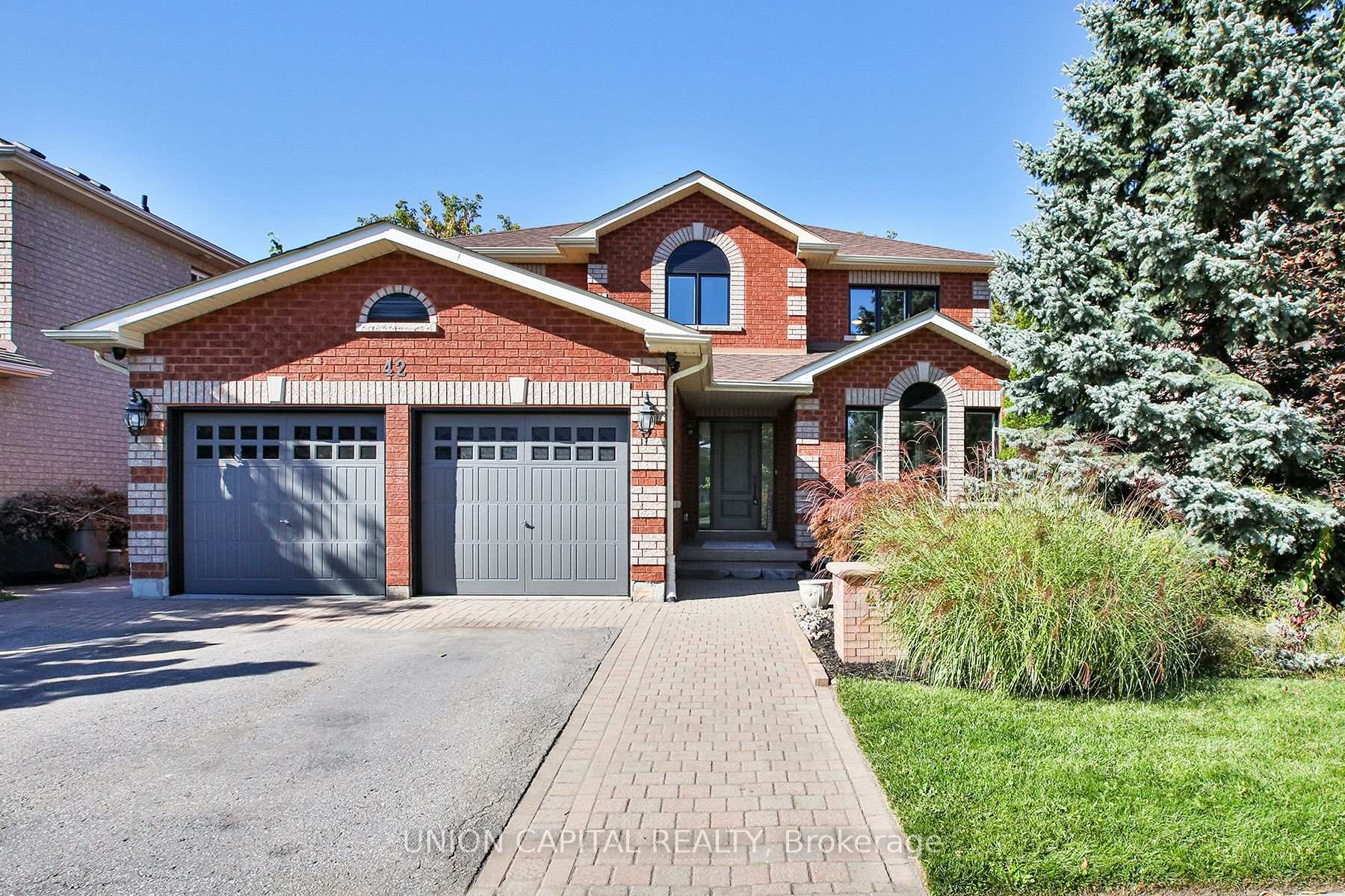 Photo 1 of 42 Bambi Crescent, Georgina, Keswick South — HOMEH