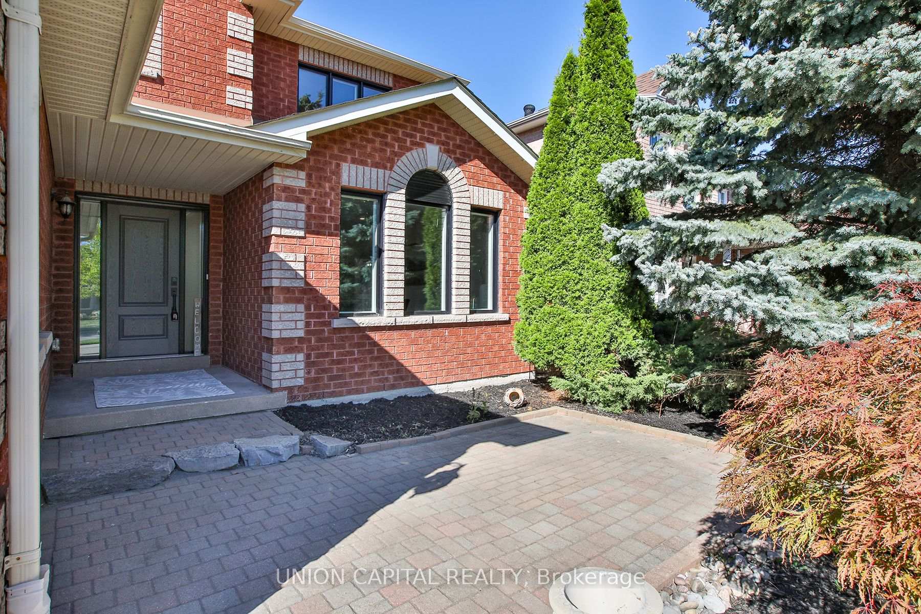 Photo 2 of 42 Bambi Crescent, Georgina, Keswick South — HOMEH