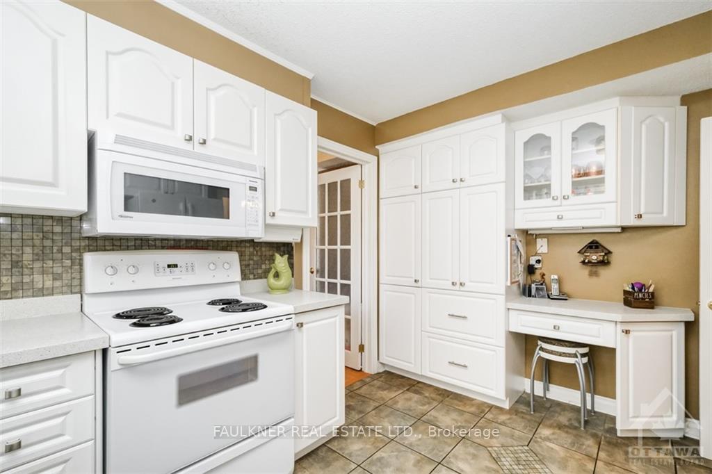 Photo 6 of 722 Echo Drive, Ottawa, Old Ottawa South — HOMEH