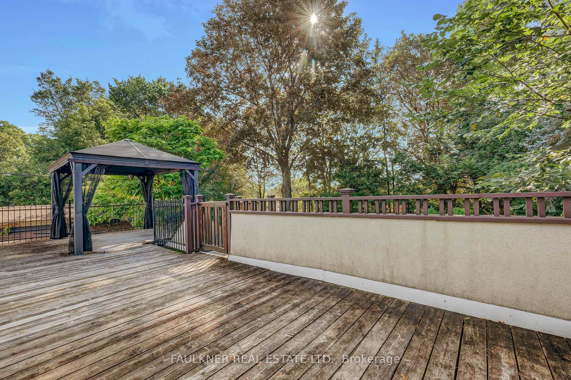 Photo 26 of 722 Echo Drive, Ottawa, Old Ottawa South — HOMEH