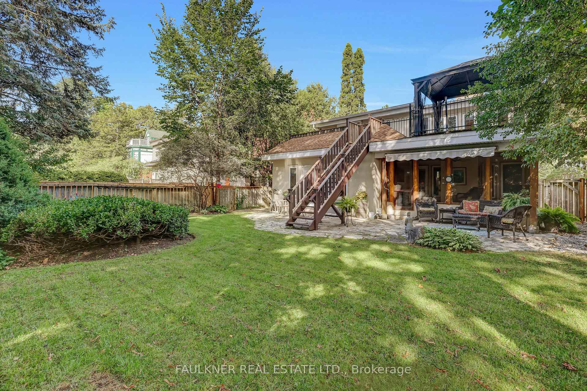 Photo 31 of 722 Echo Drive, Ottawa, Old Ottawa South — HOMEH