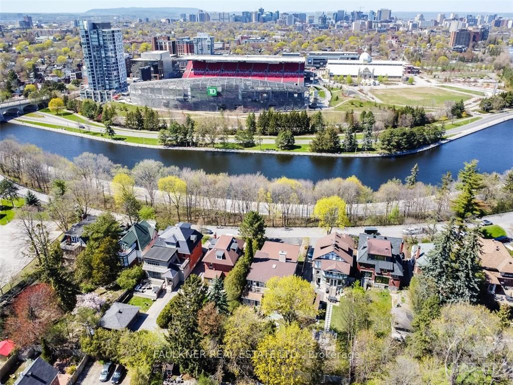Photo 32 of 722 Echo Drive, Ottawa, Old Ottawa South — HOMEH