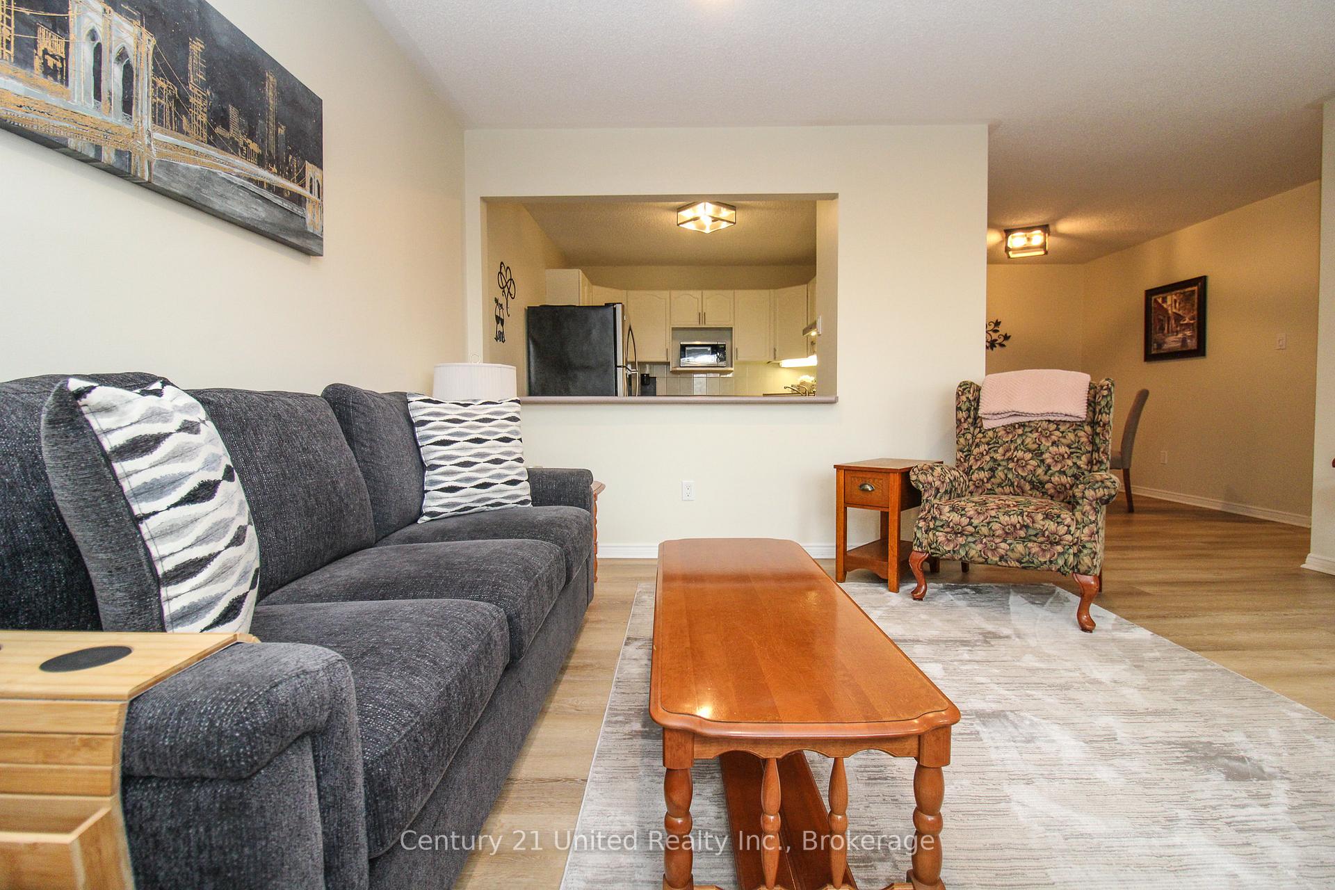 Photo 6 of Unit 204, 1110 Clonsilla Avenue, Peterborough, Otonabee Ward 1 — HOMEH