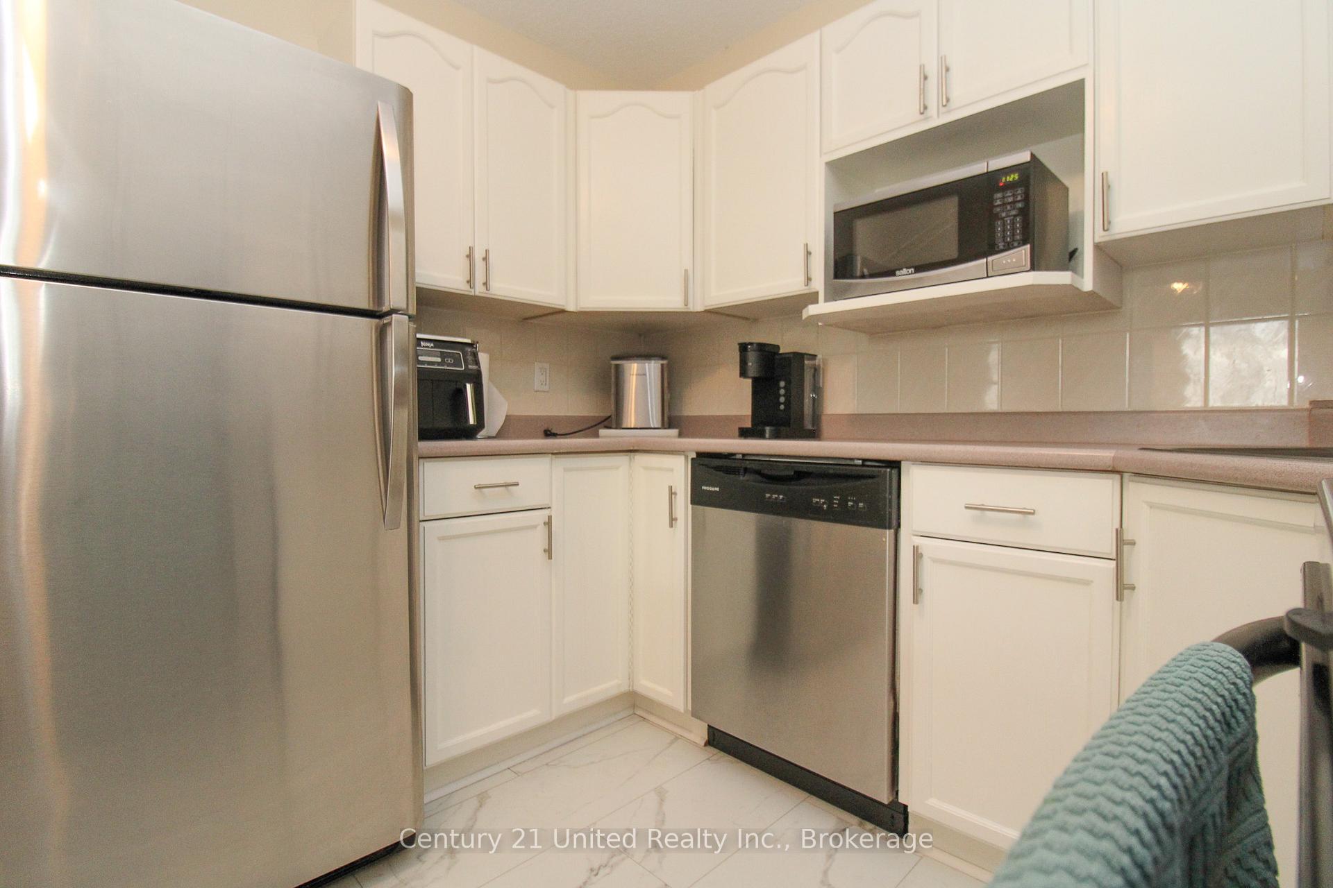 Photo 10 of Unit 204, 1110 Clonsilla Avenue, Peterborough, Otonabee Ward 1 — HOMEH
