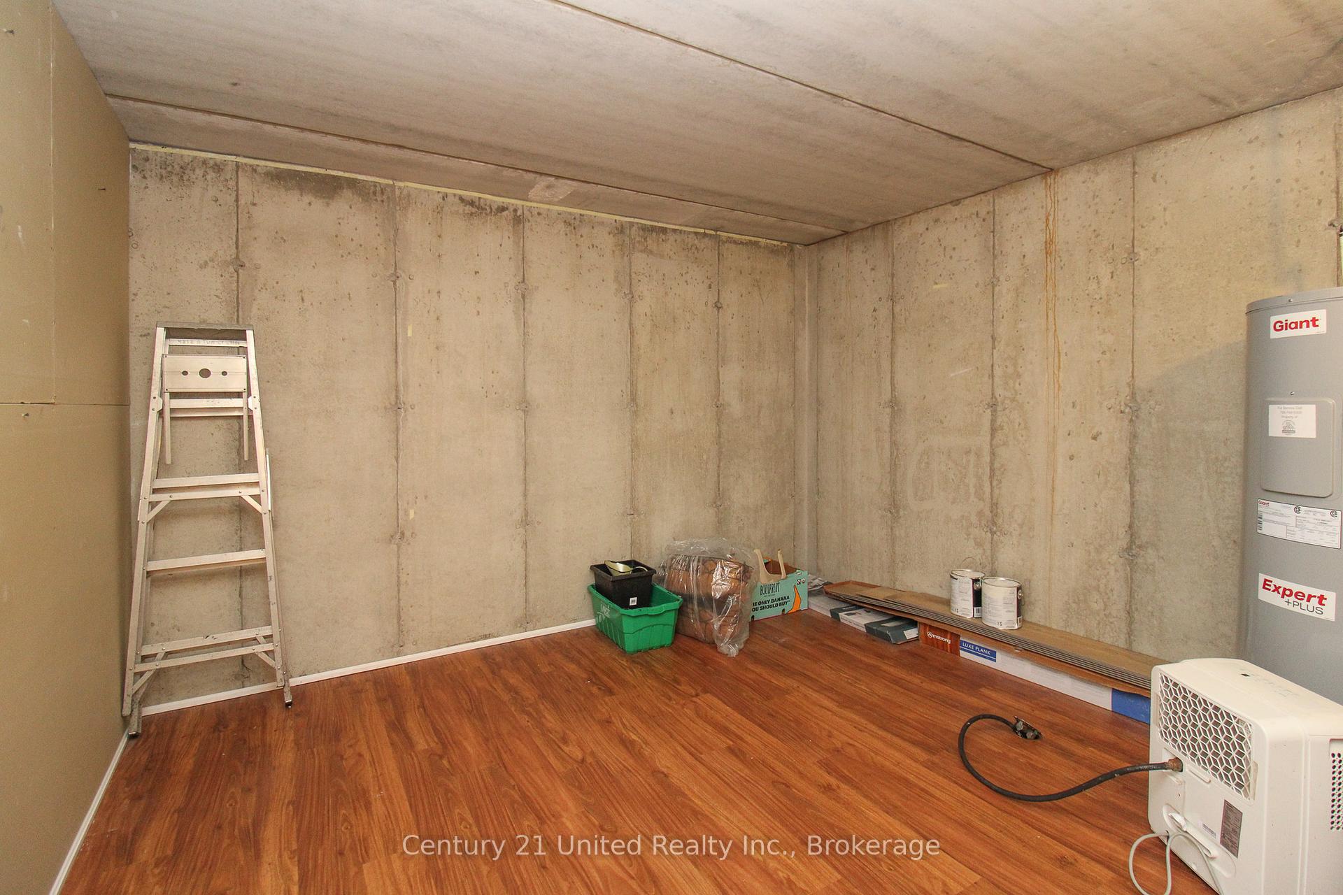Photo 25 of Unit 204, 1110 Clonsilla Avenue, Peterborough, Otonabee Ward 1 — HOMEH